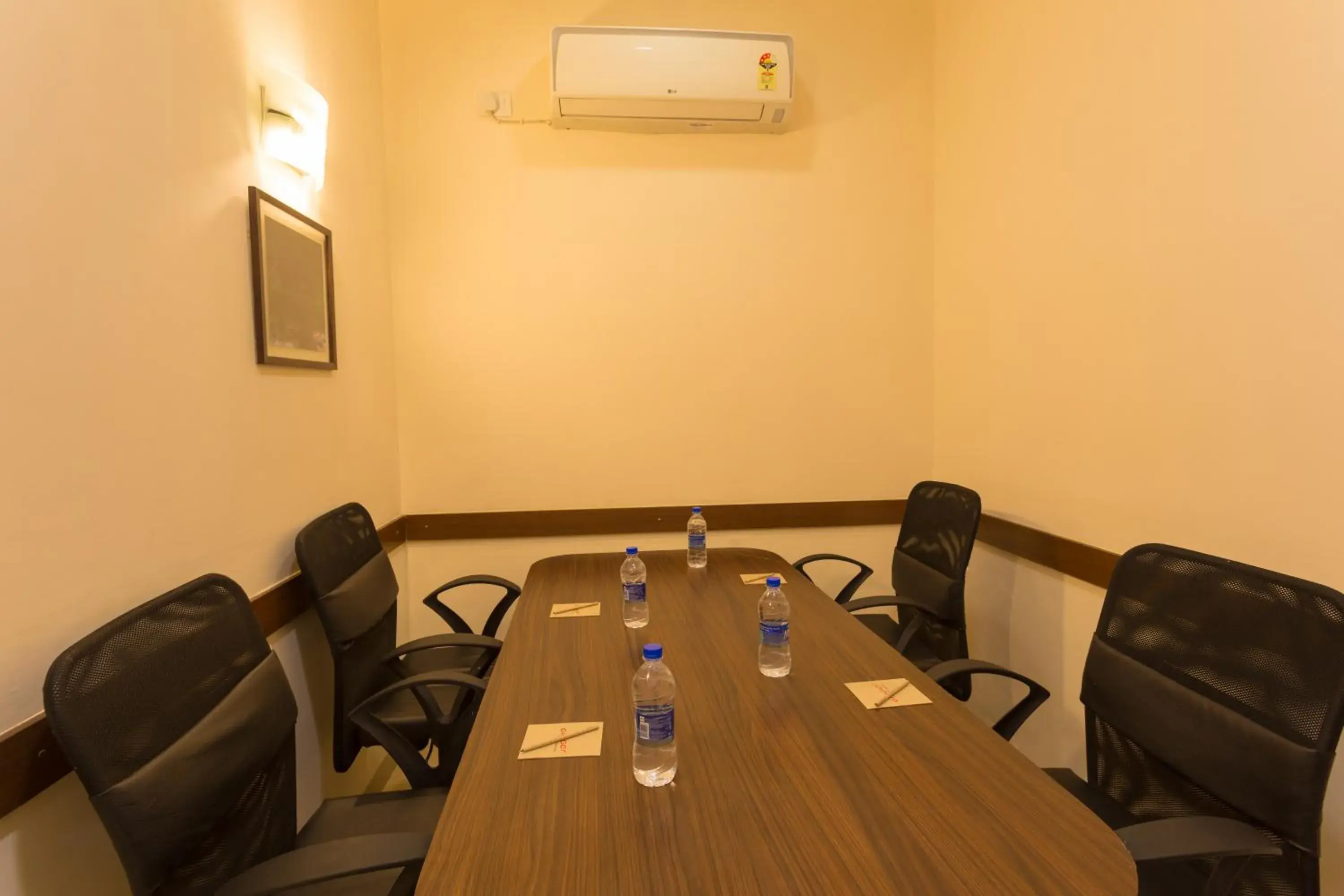 Meeting/conference room in Ginger Hotel - Noida 63