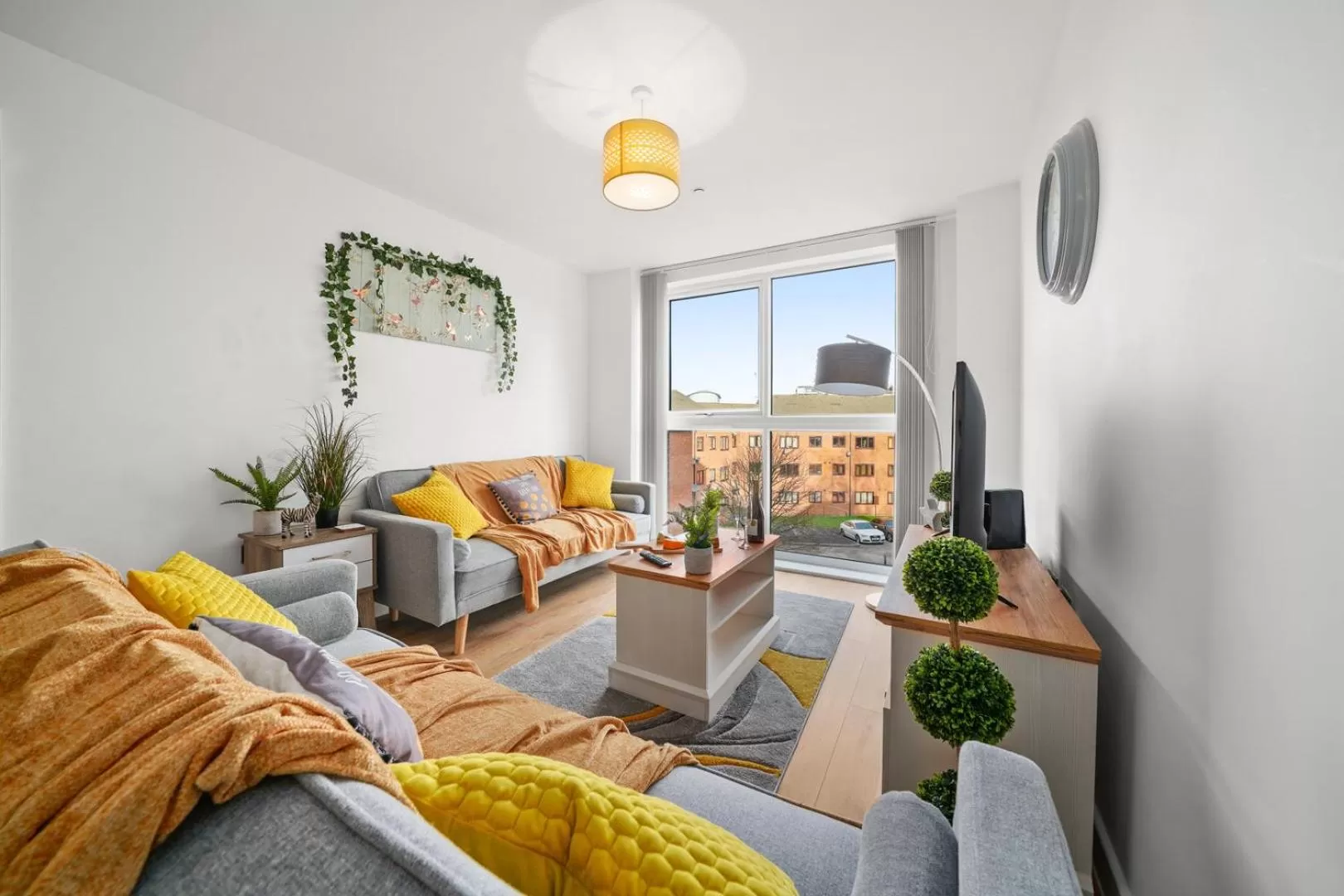 TV and multimedia, Seating Area in Onyx O2 Arena Brindley Place Broad Street Large Spacious Apartment