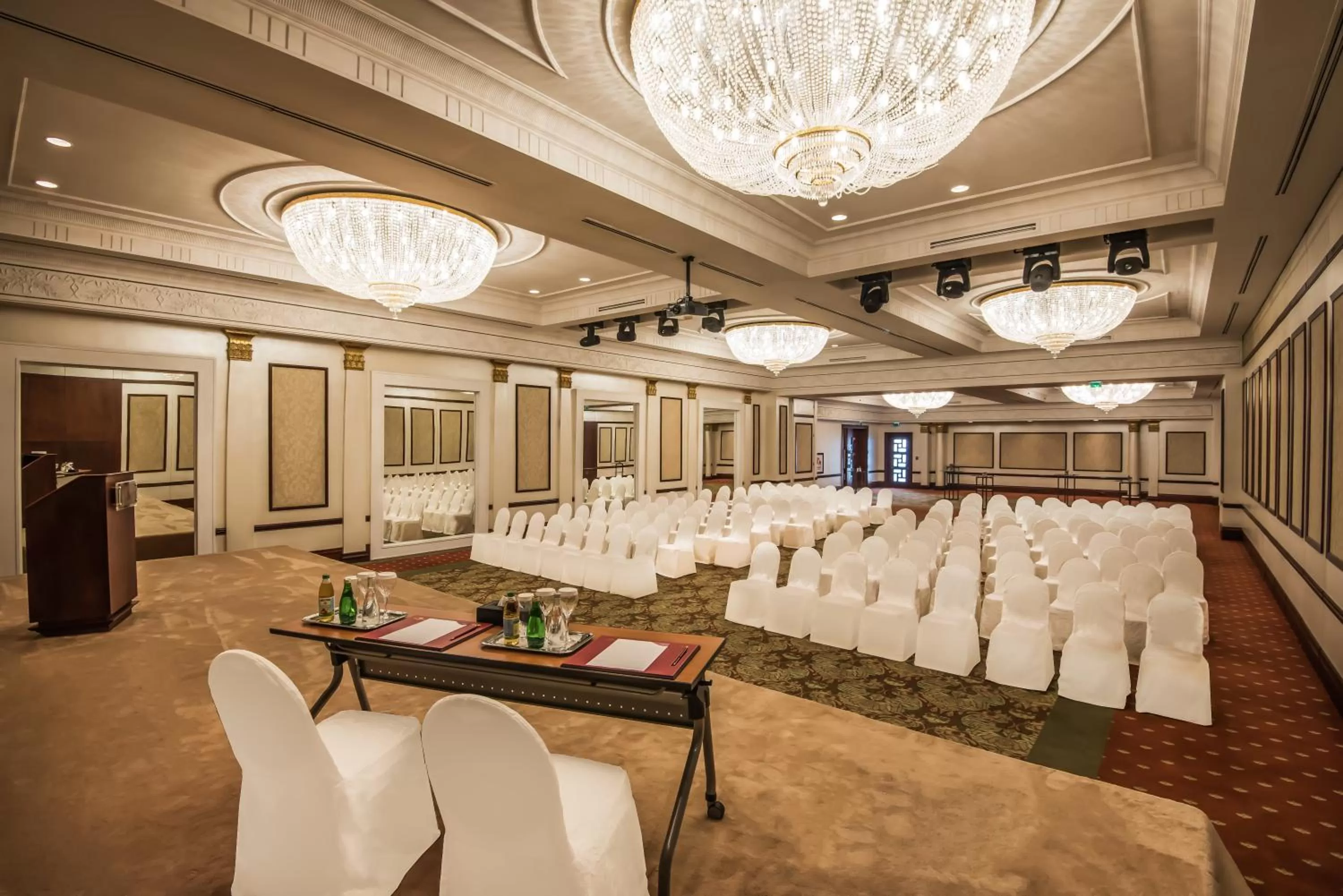 Banquet/Function facilities in Crowne Plaza Jeddah by IHG