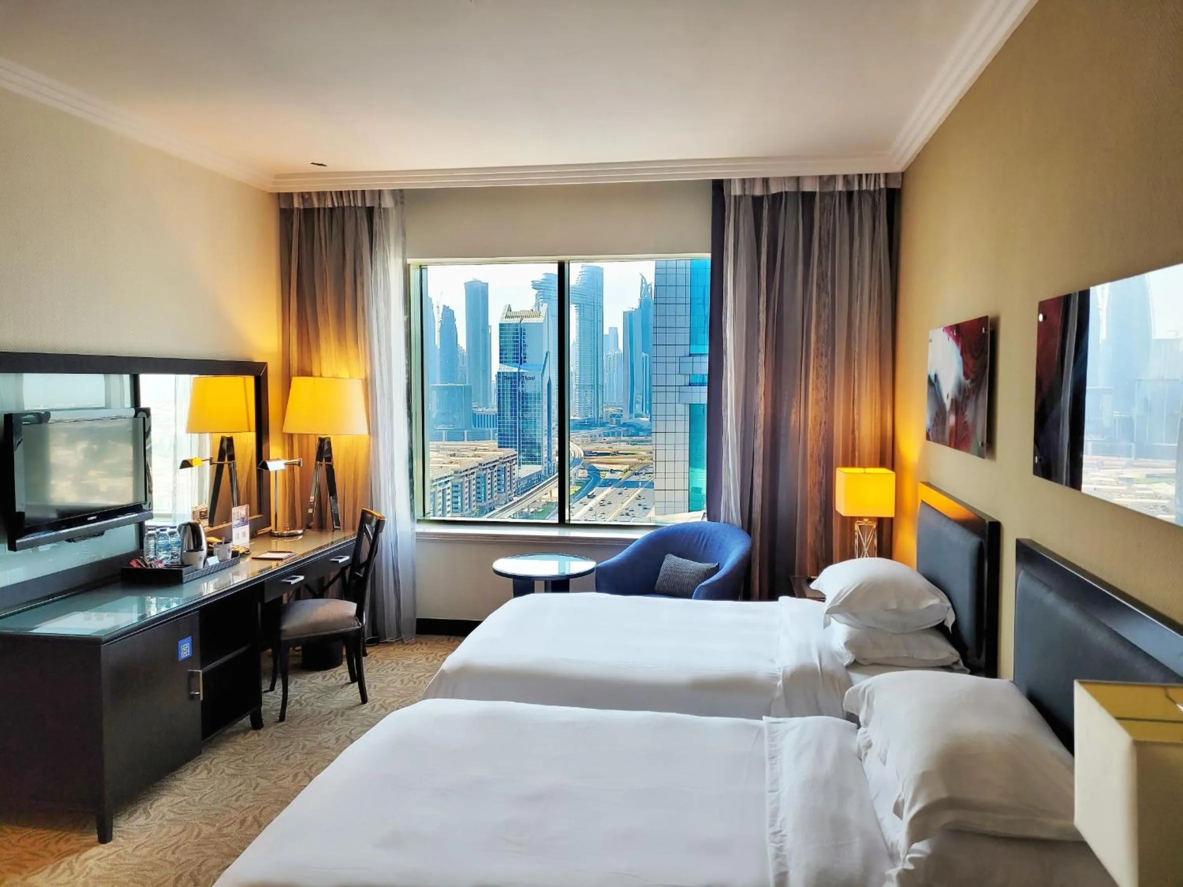 Photo of the whole room, Bed in Towers Rotana - Dubai