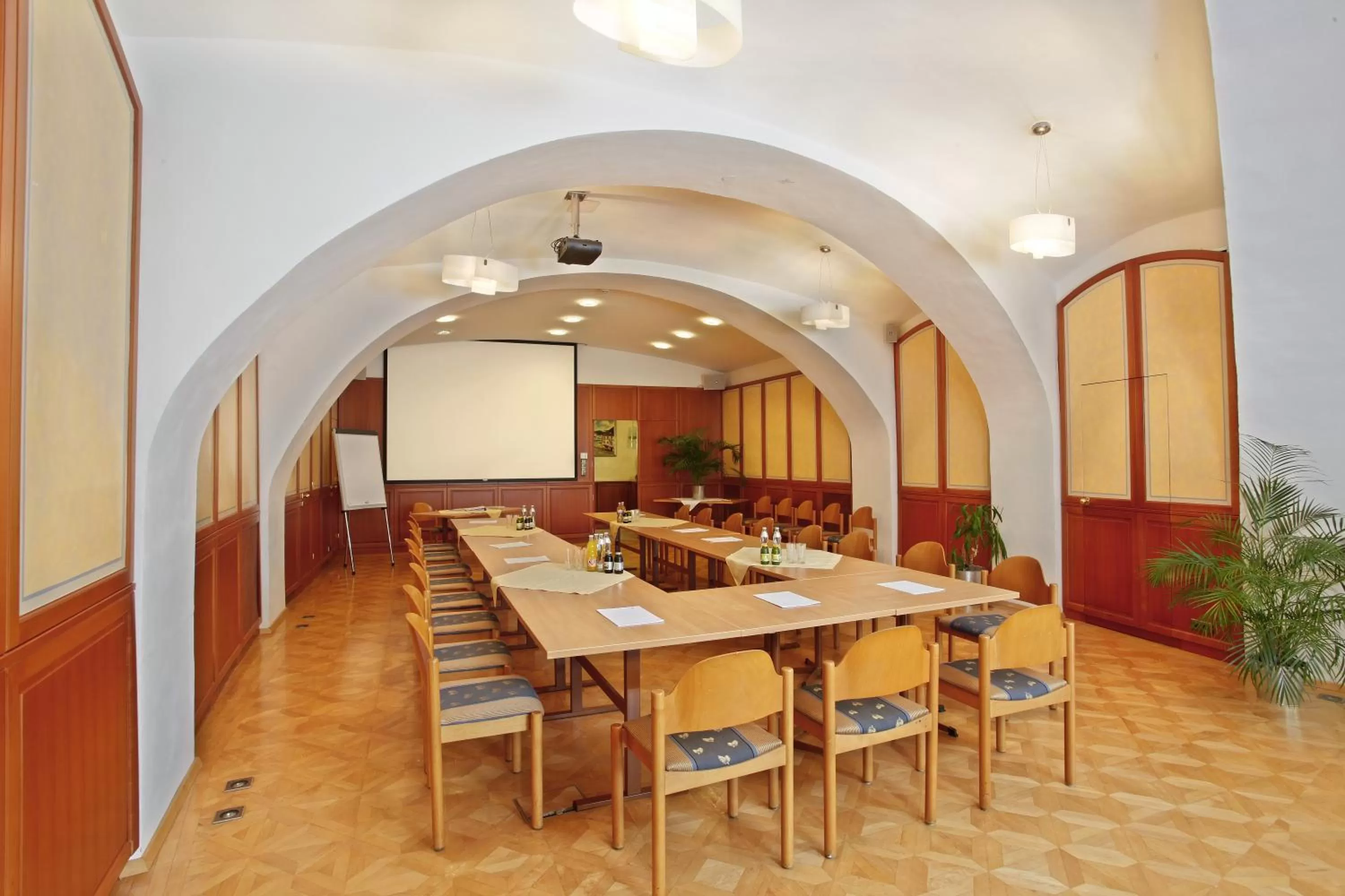 Business facilities in Hotel-Restaurant Minichmayr