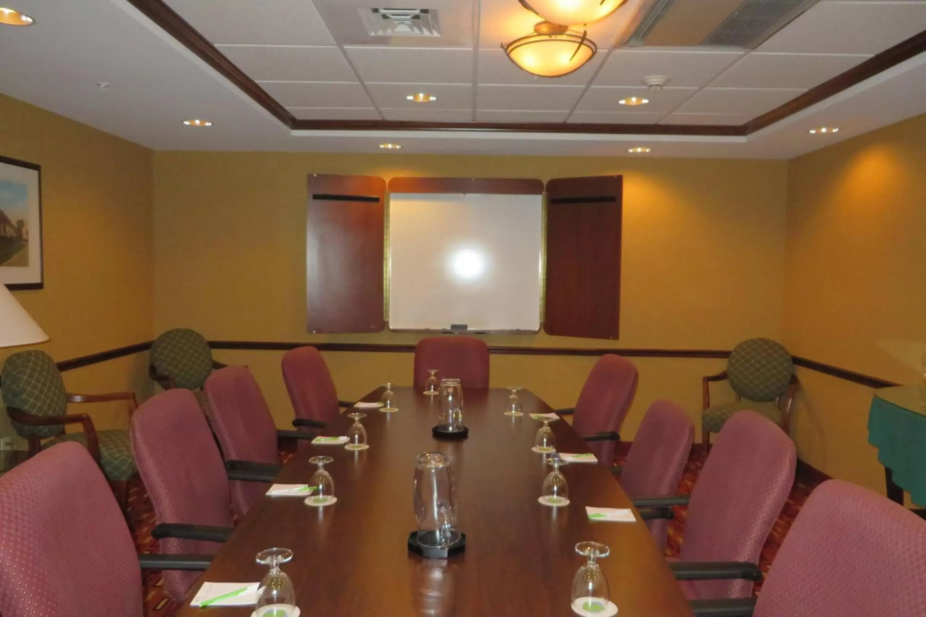 Meeting/conference room in Courtyard Middlebury