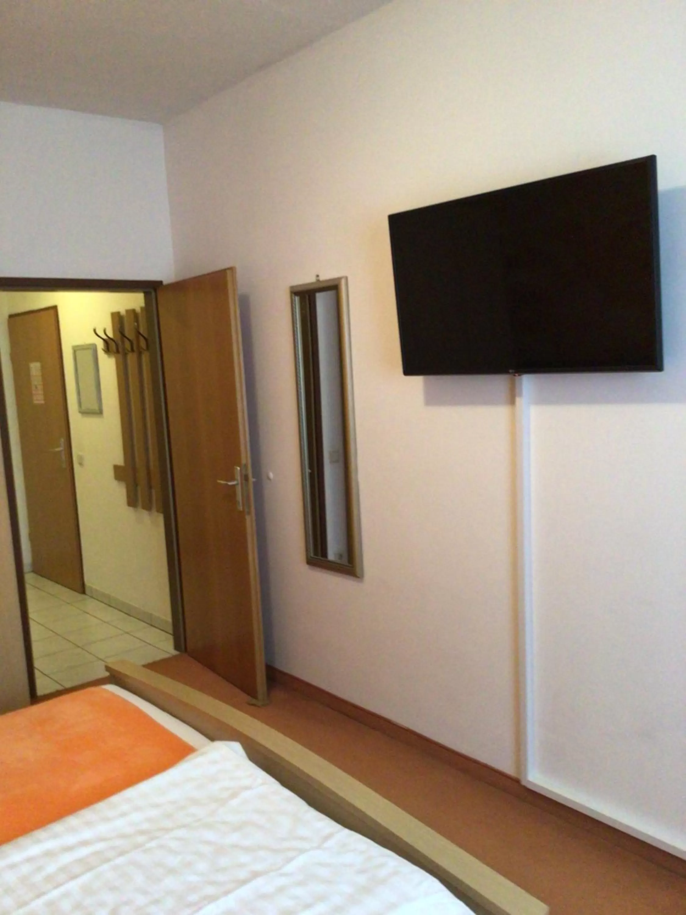 TV and multimedia in Pension Claudia