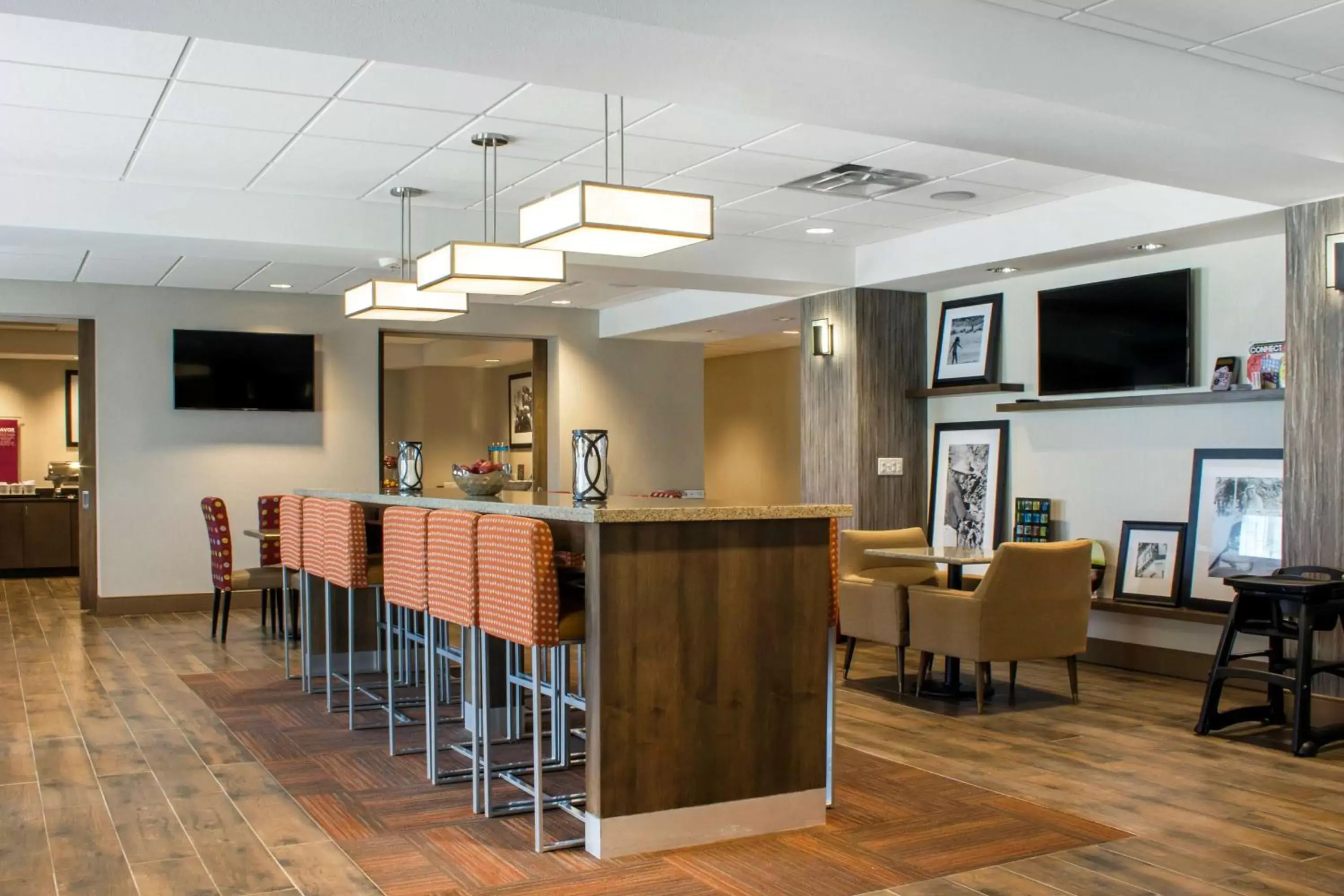 Dining area, Lobby/Reception in Hampton Inn Parker, AZ