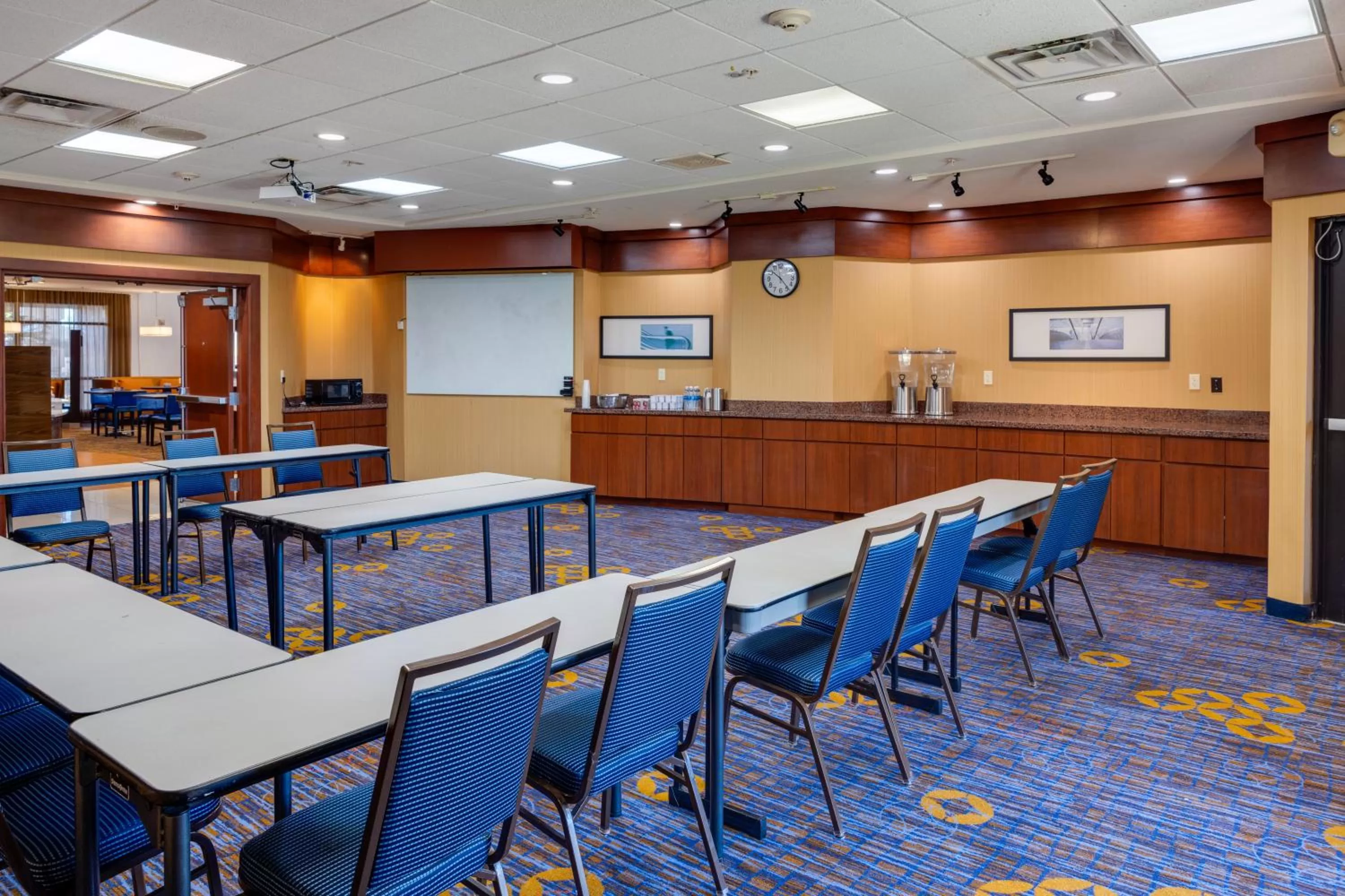 Meeting/conference room in Courtyard by Marriott Oklahoma City North/Quail Springs