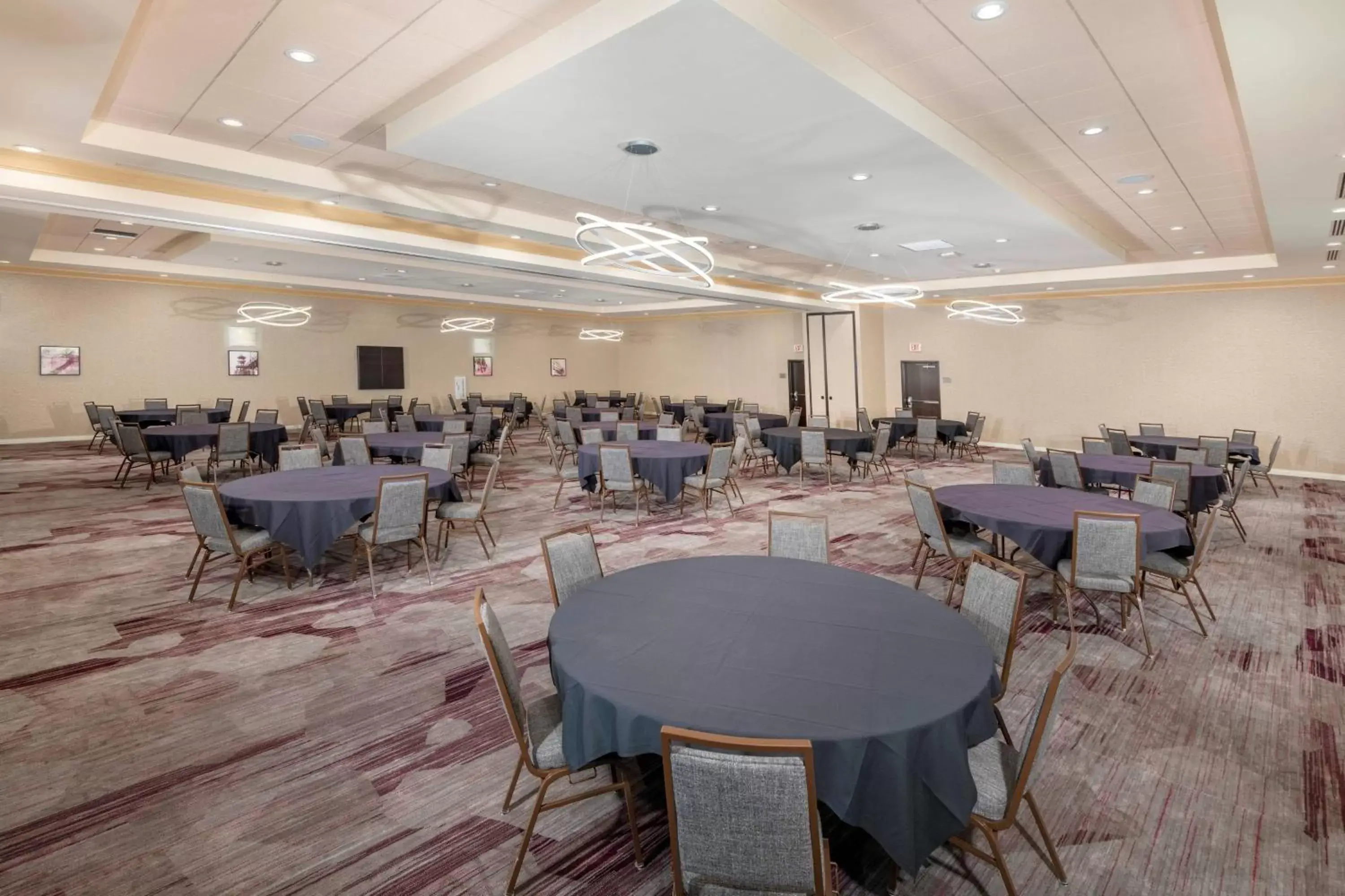 Meeting/conference room, Restaurant/Places to Eat in Courtyard by Marriott Santa Ana Orange County