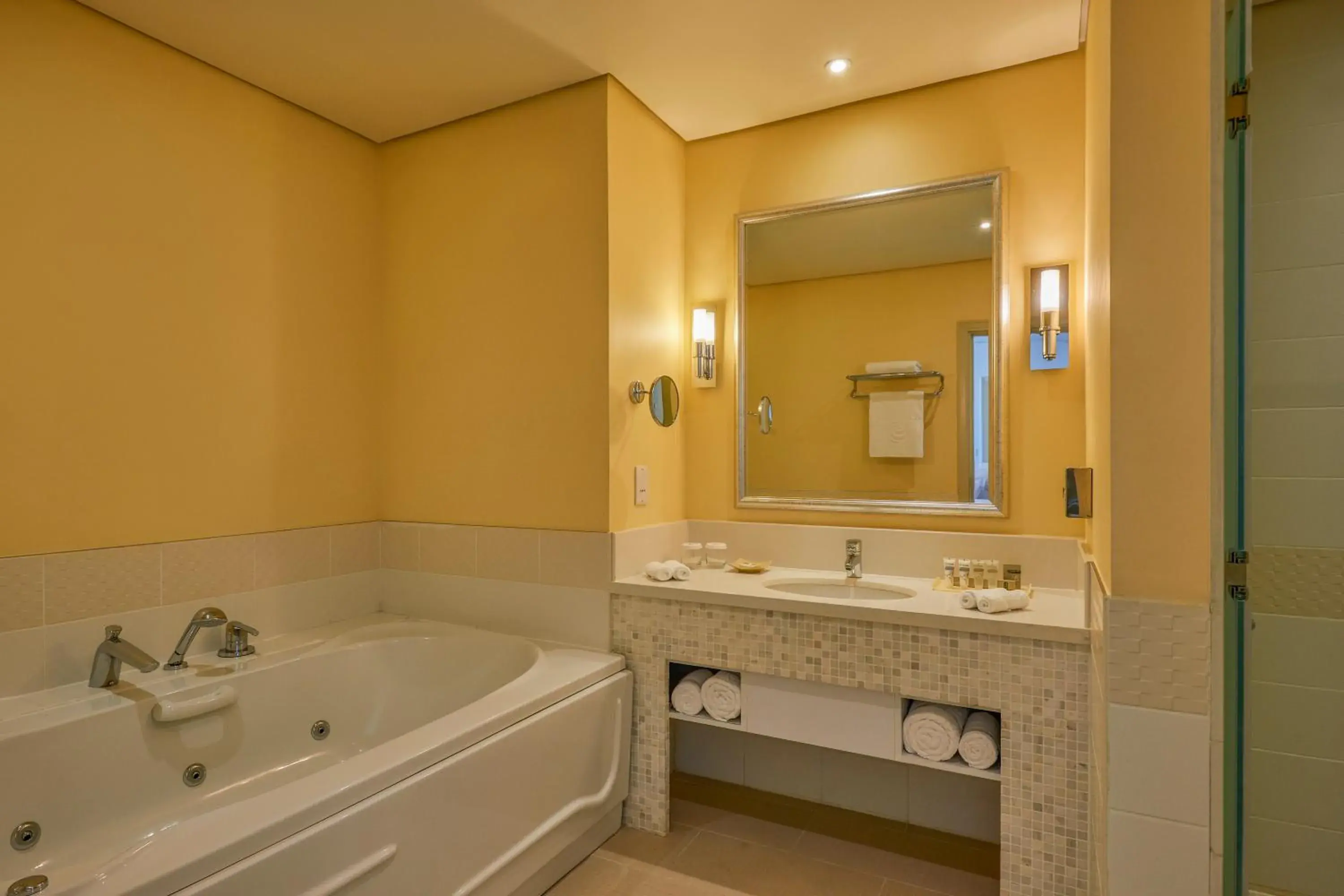 Bathroom in Salalah Gardens Hotel Managed by Safir Hotels & Resorts