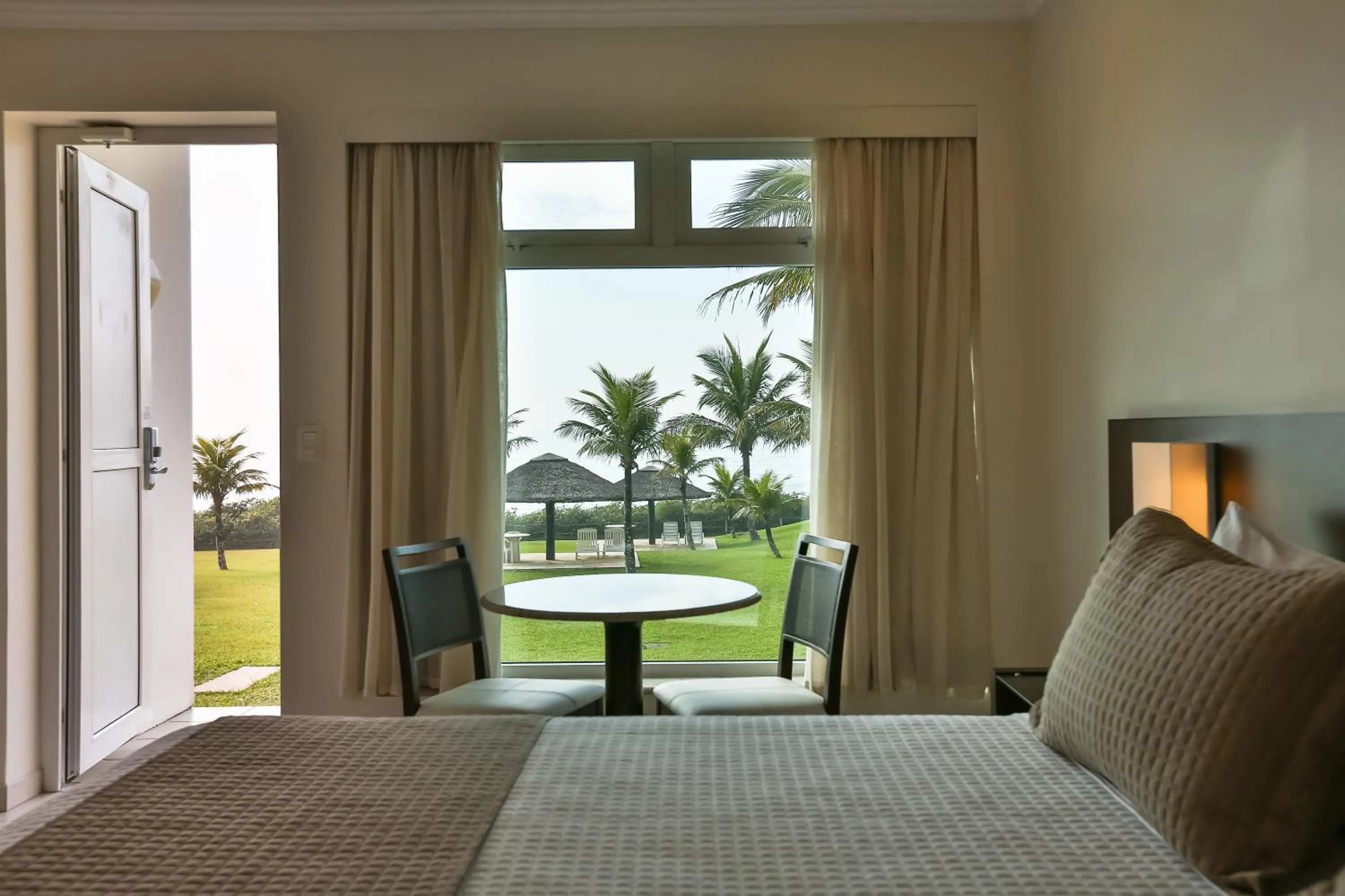 One-Bedroom Chalet in Itapema Beach Hoteis by Nobile