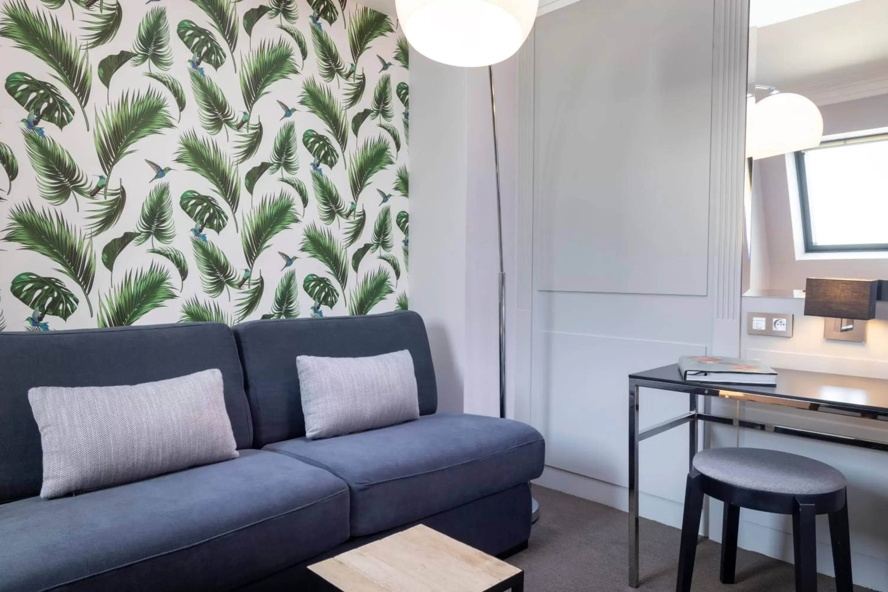 Bedroom, Seating Area in Les Matins de Paris & Spa
