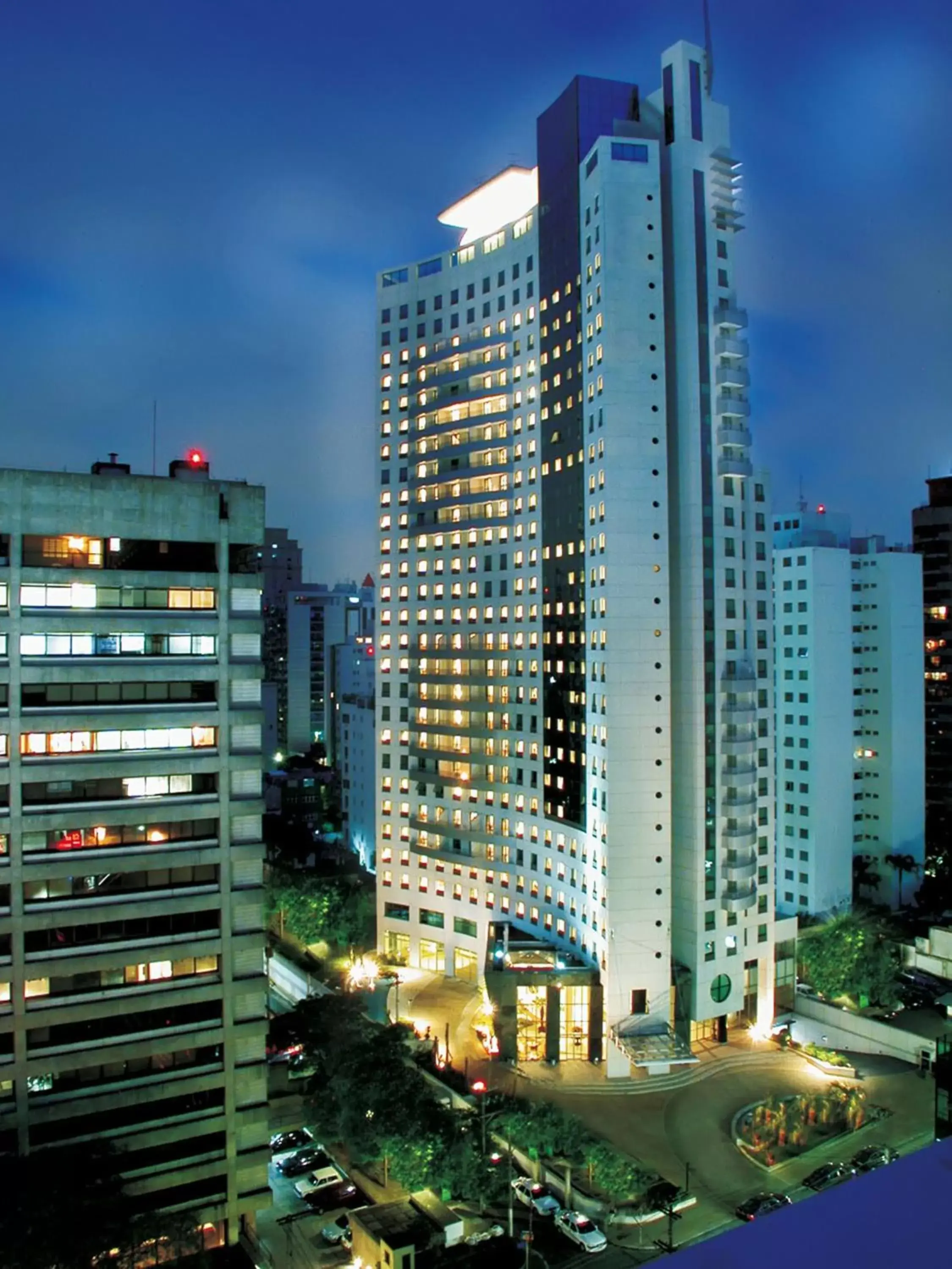 Facade/entrance in Meliá Jardim Europa