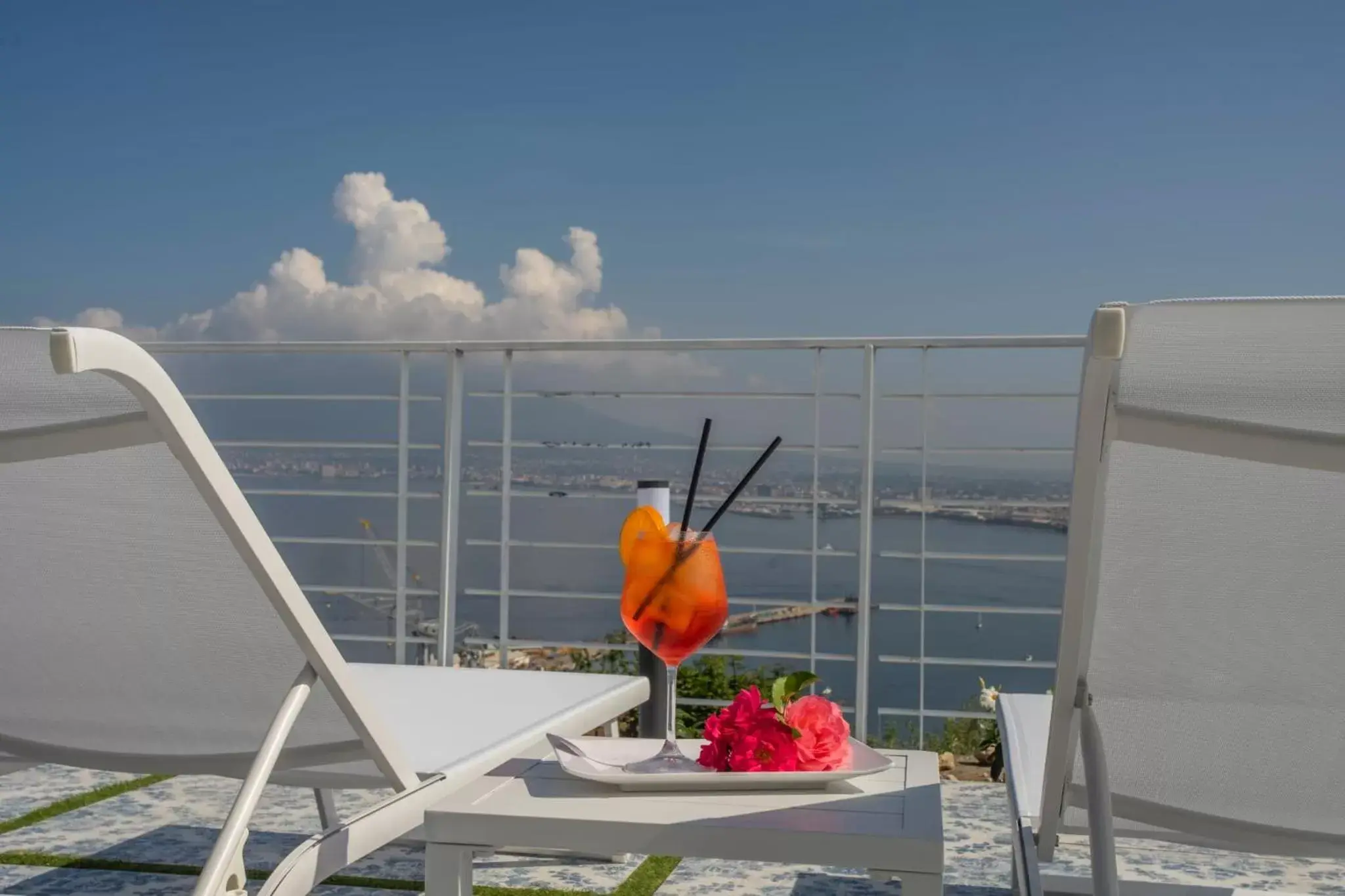 Solarium, Balcony/Terrace in Relais al Castello