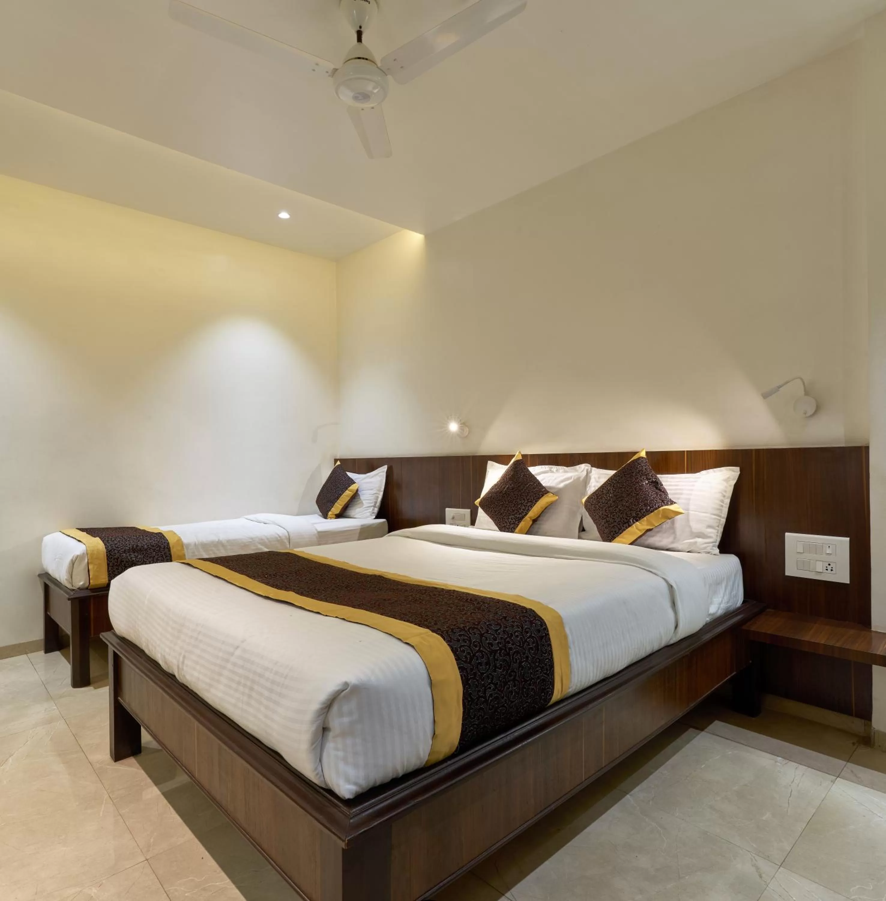 Bed in Hotel Fortune Inn