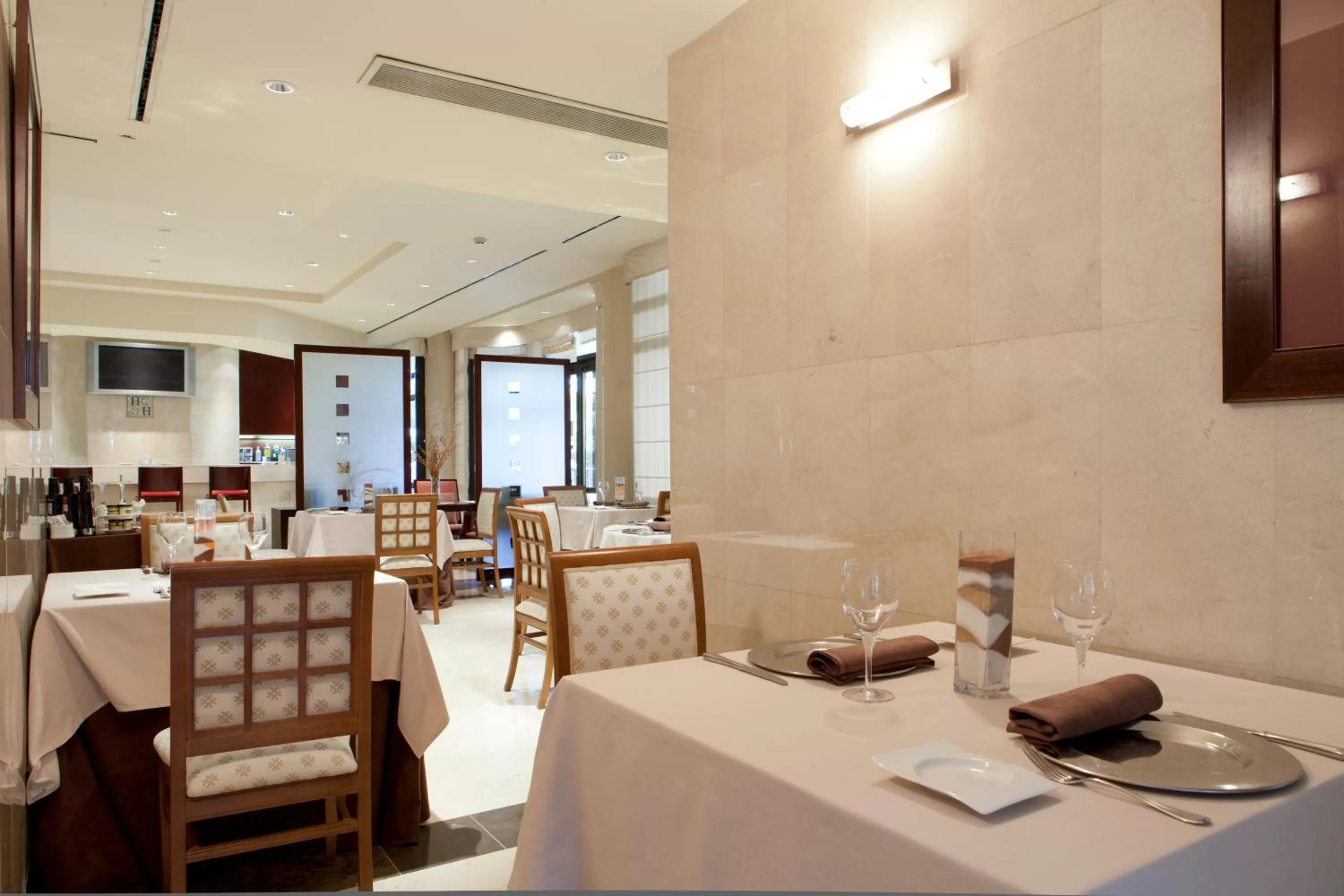 Restaurant/places to eat in Hotel Badajoz Center