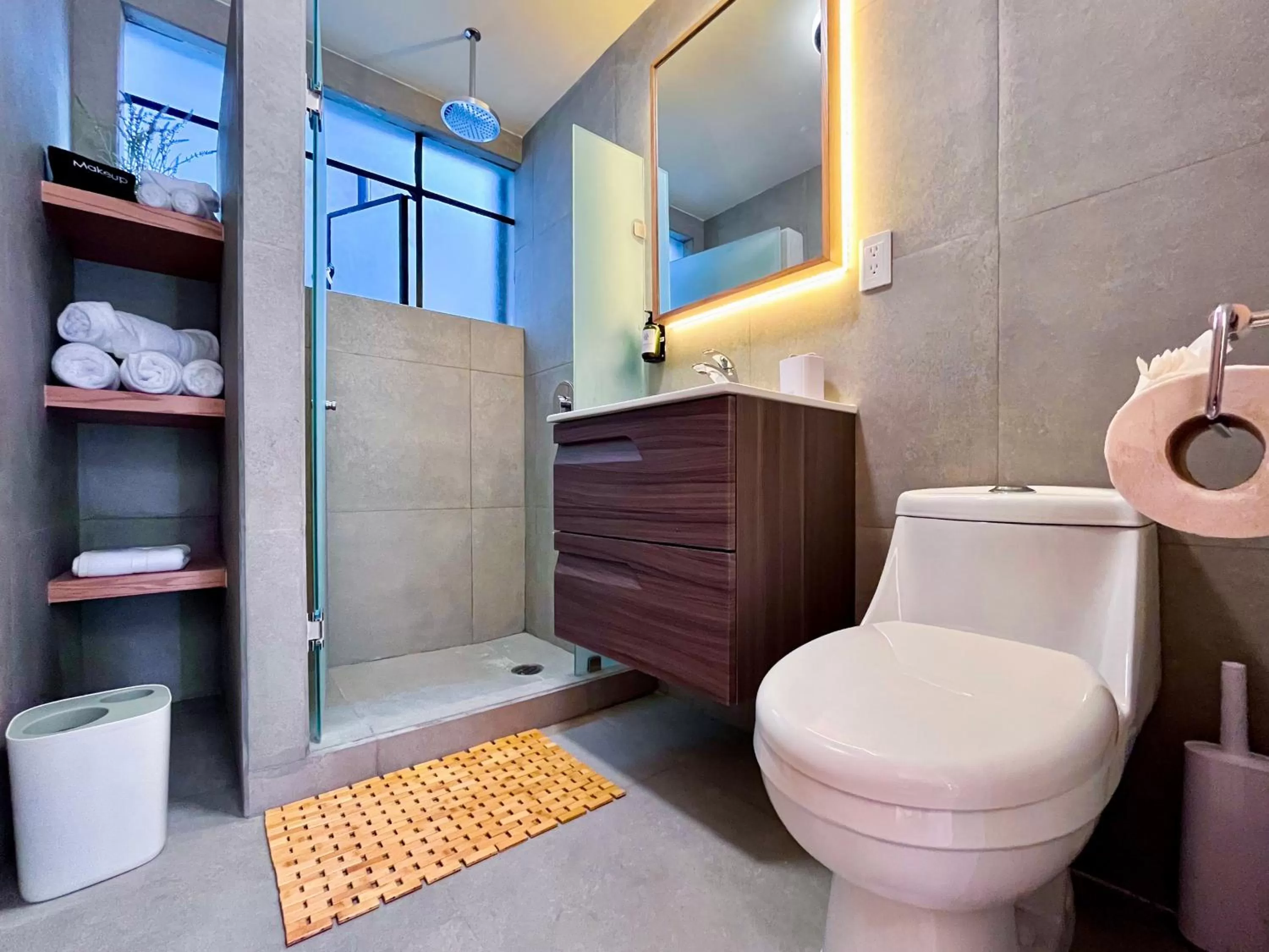 Toilet in Mi Zona Lodging WTC