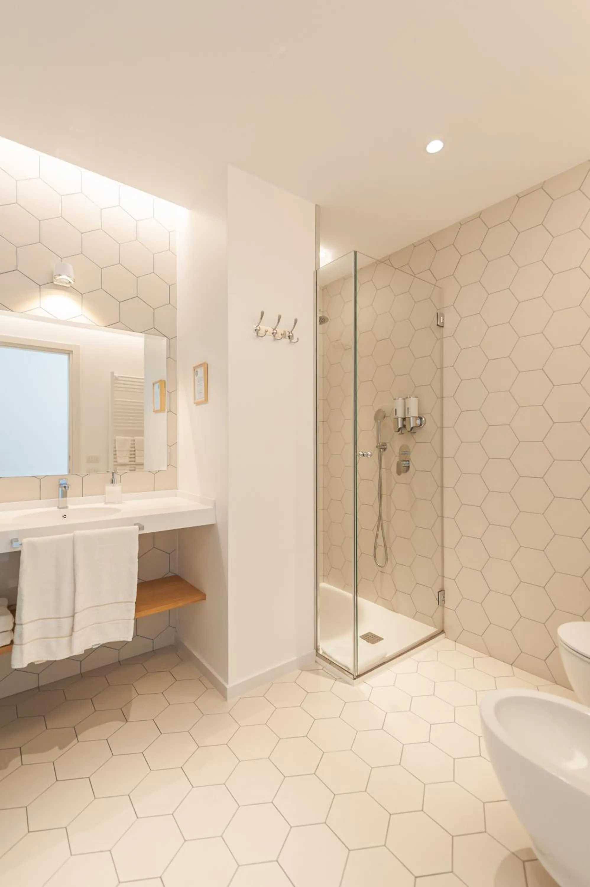 Shower in Hotel Aristeo