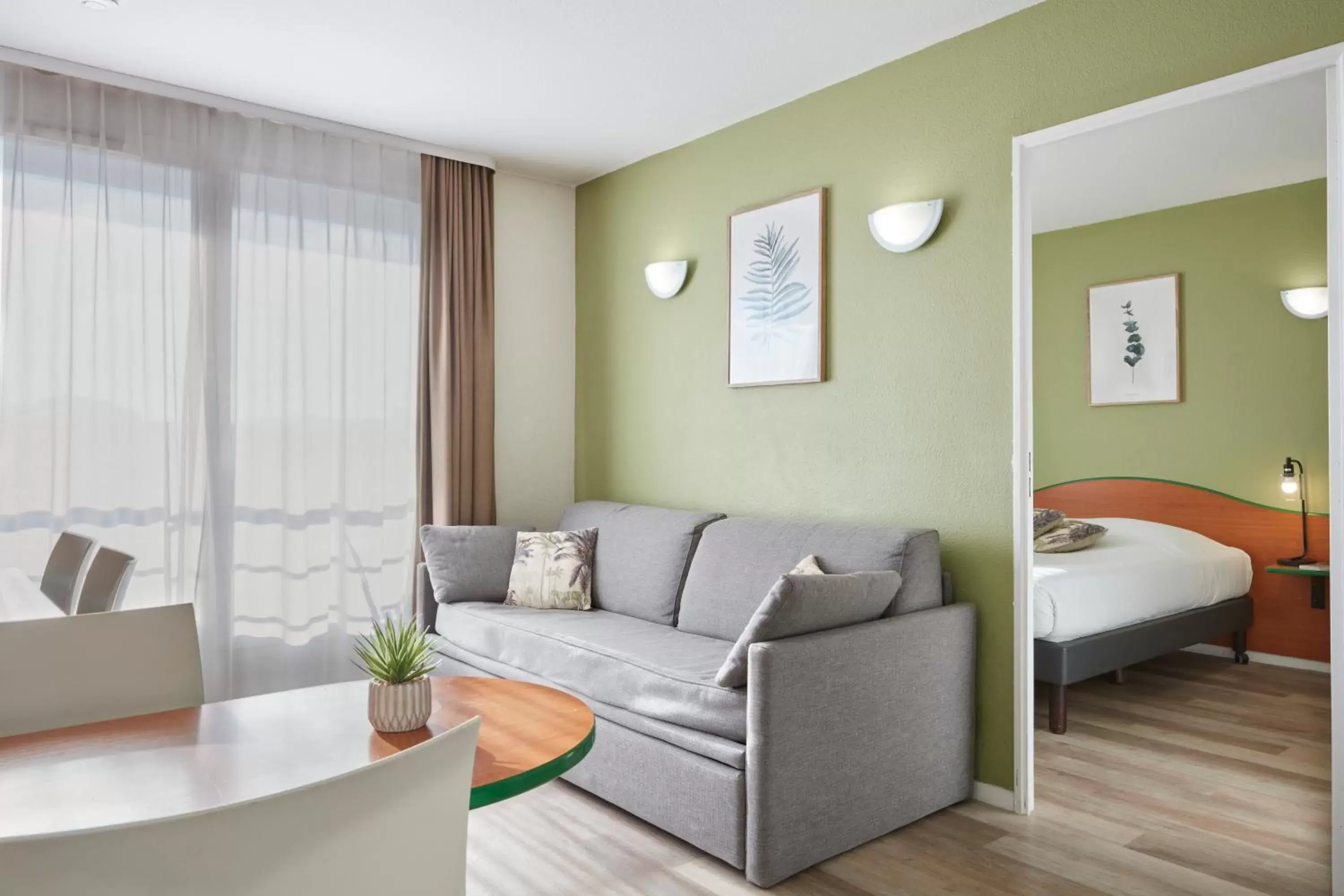 Bedroom, Seating Area in Aparthotel Adagio Access Bordeaux Rodesse