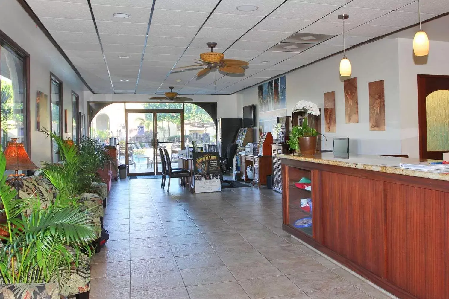 Lobby or reception in Aston Maui Hill