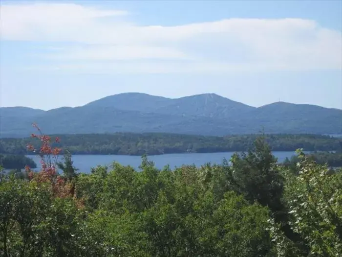 Hiking in Wolfeboro Inn