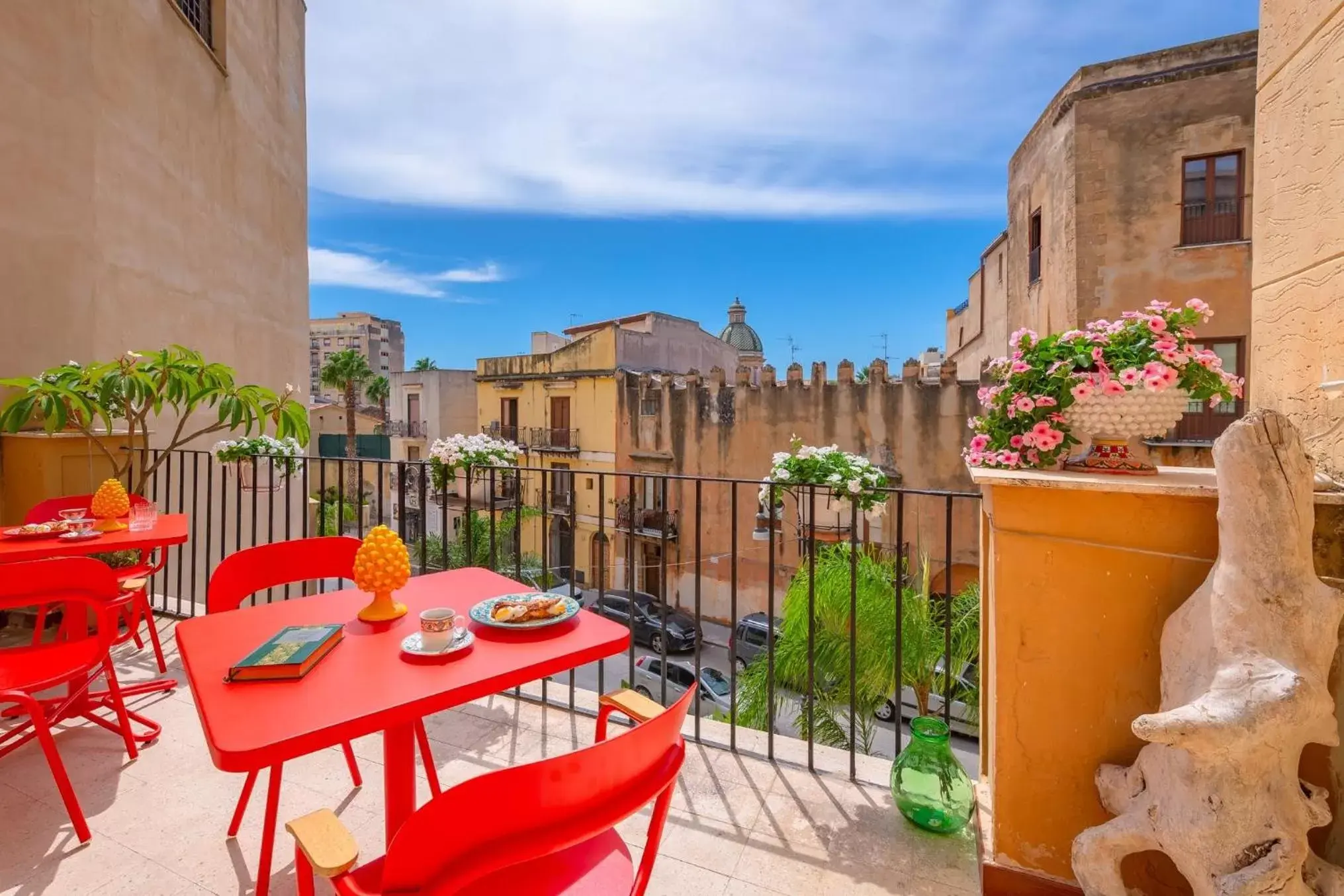 Patio in B&B TOMMASO FAZELLO SCIACCA Residenza artistica