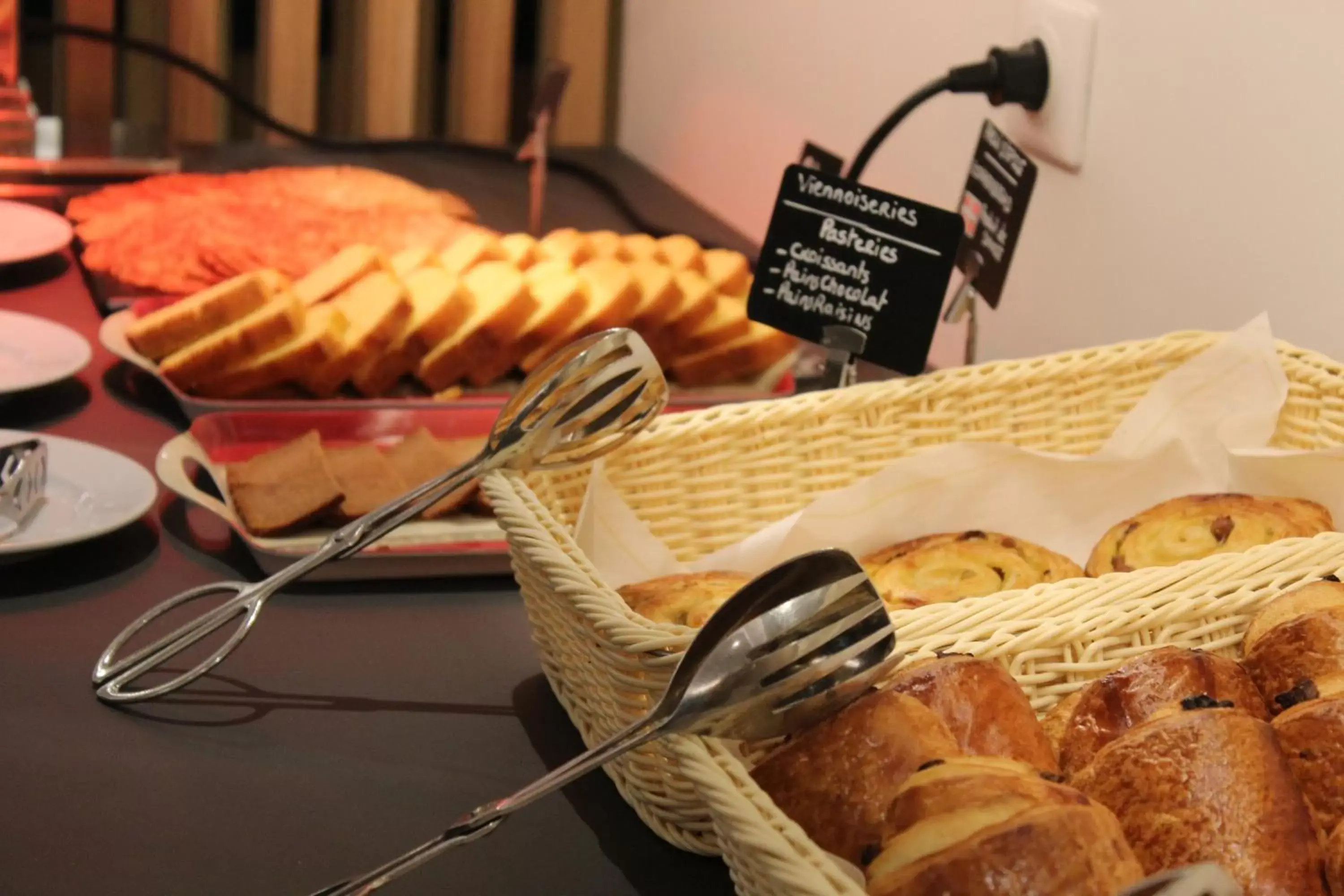 Buffet breakfast, Breakfast in Best Western Hôtel International