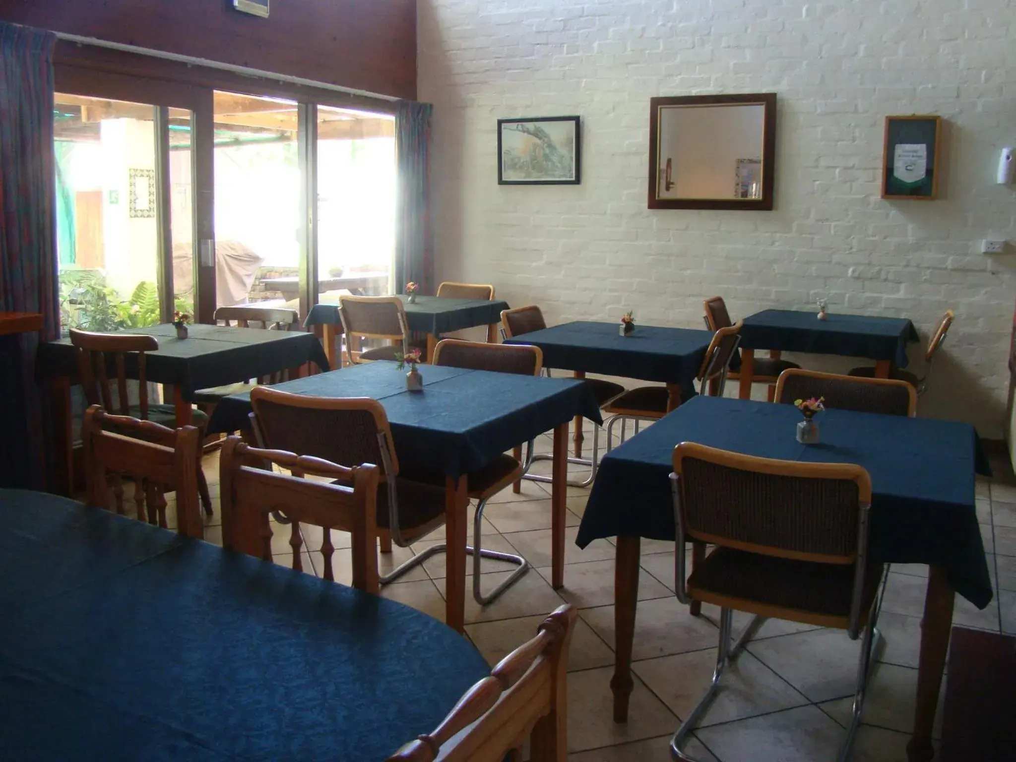 Dining area, Restaurant/Places to Eat in Aqua Marine Guest House
