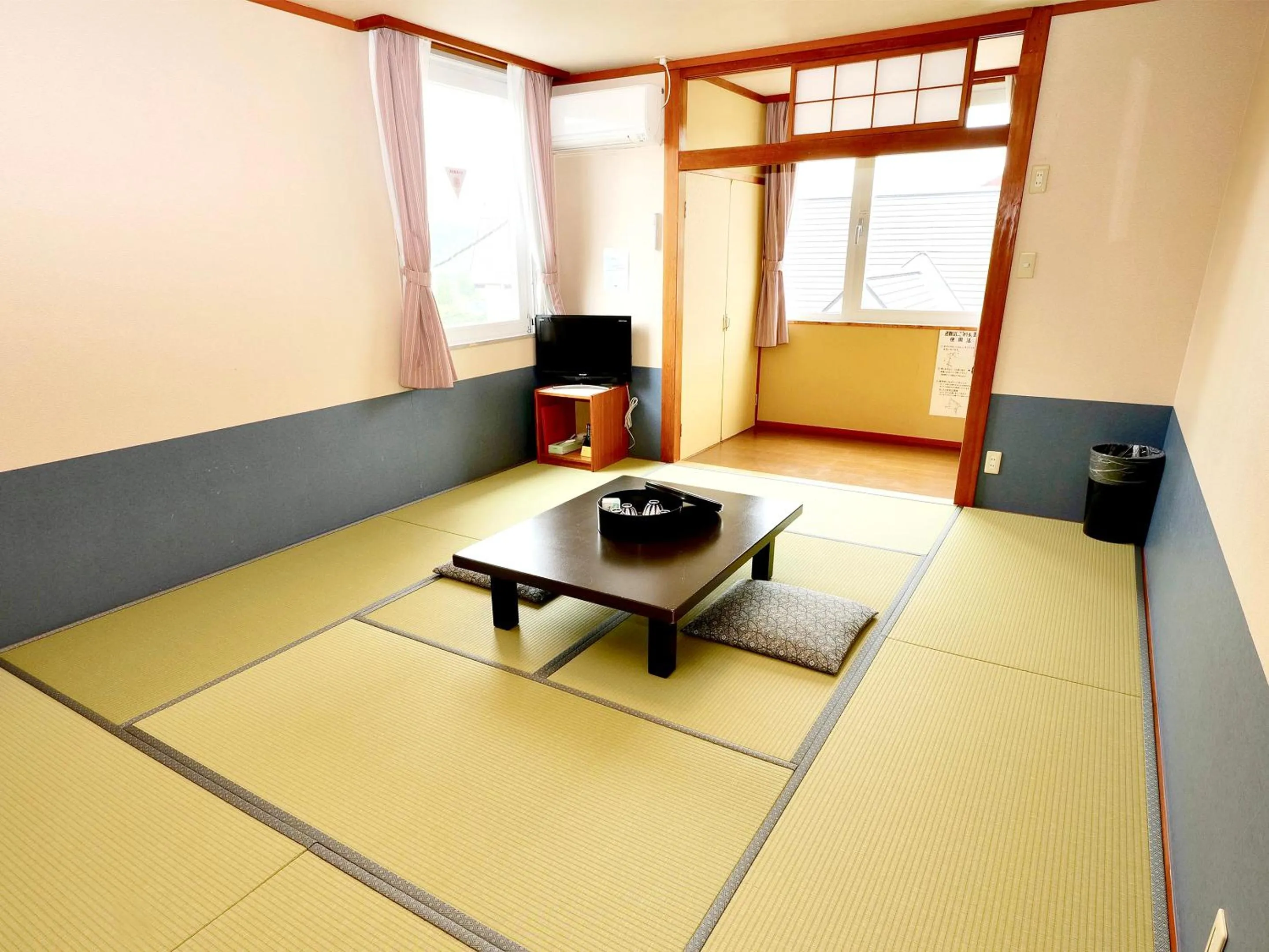 Photo of the whole room in Resort Inn Marion Shinano