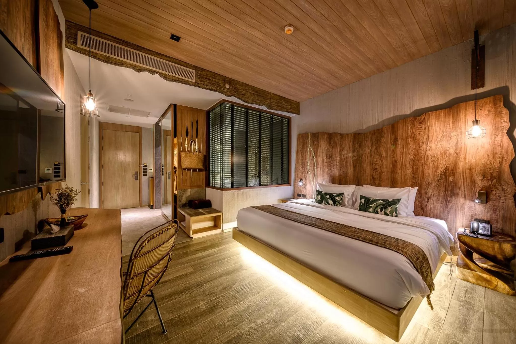 Photo of the whole room, Bed in Kalima Resort and Villas Khao Lak