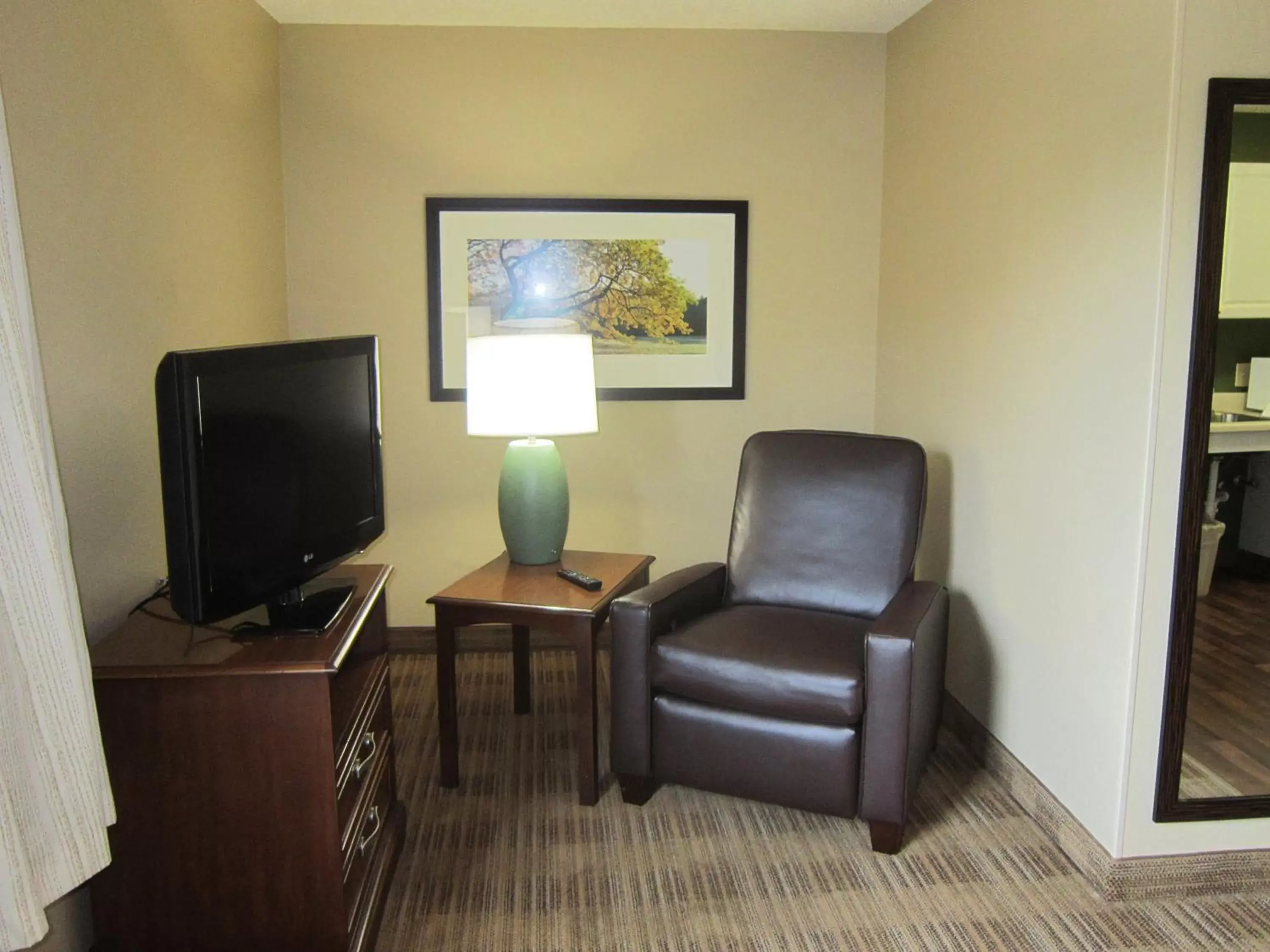 TV and multimedia, TV/Entertainment Center in Extended Stay America Suites - Fayetteville - Cross Creek Mall