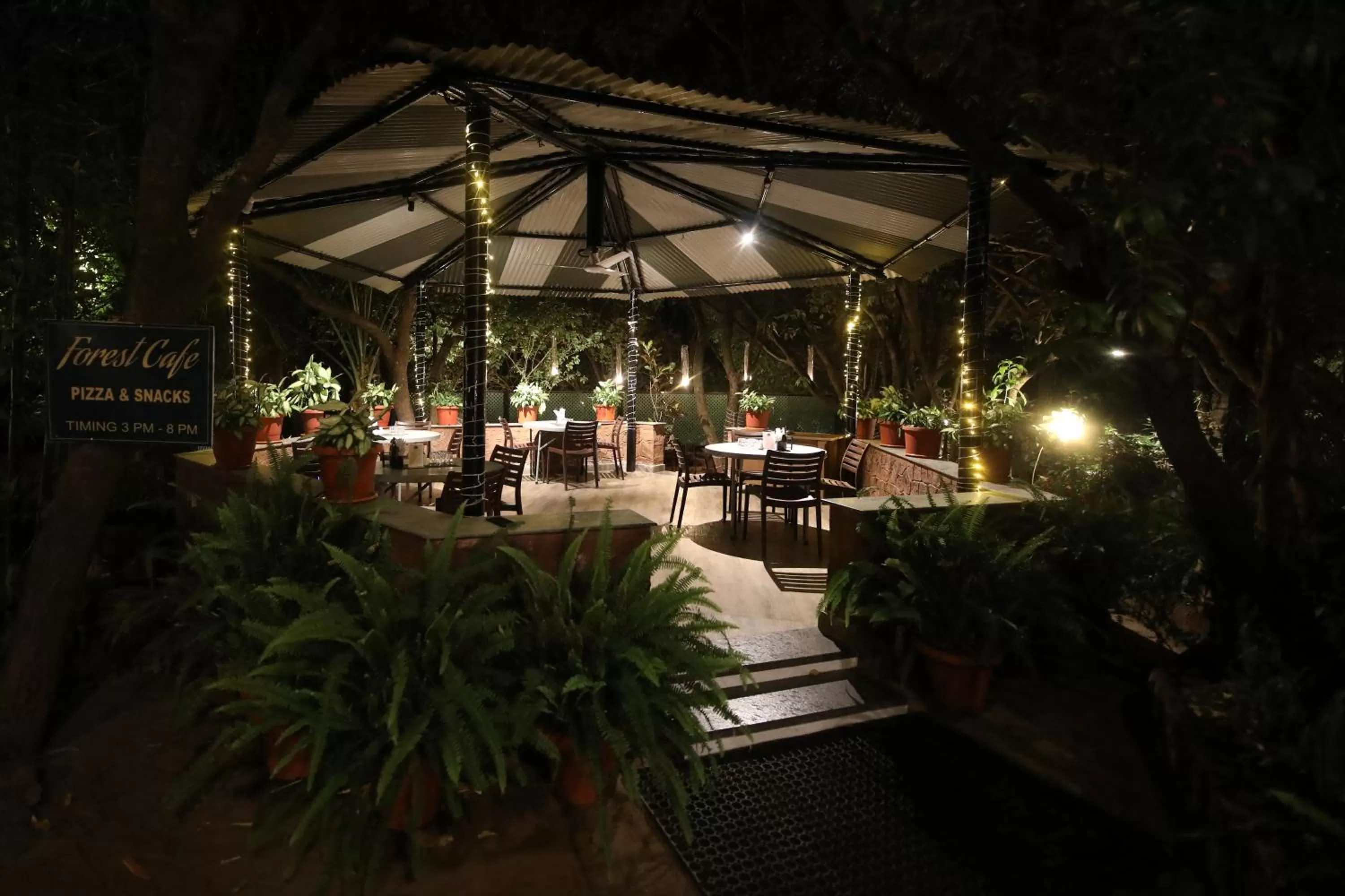 Restaurant/places to eat in Bella Vista Mahabaleshwar