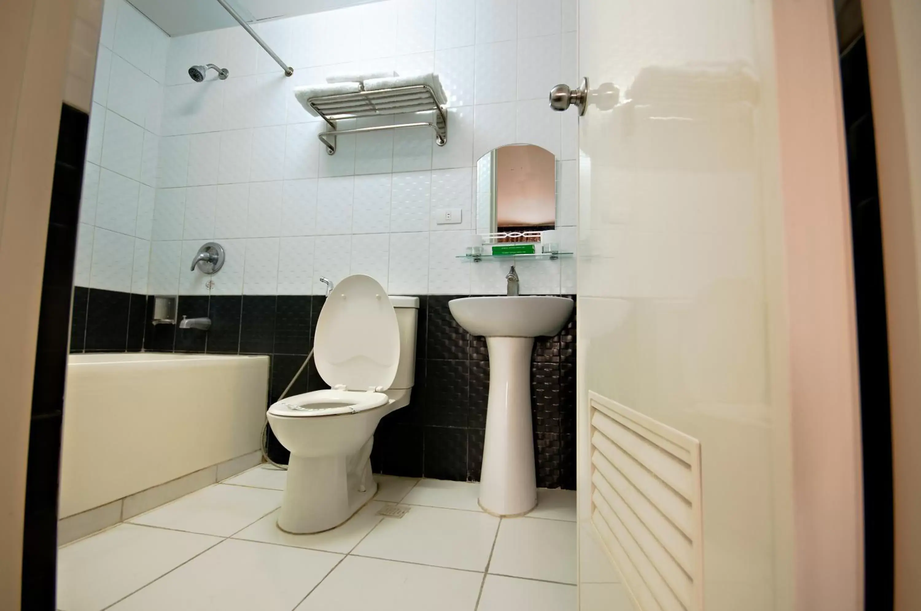 Bathroom in Eurotel Makati