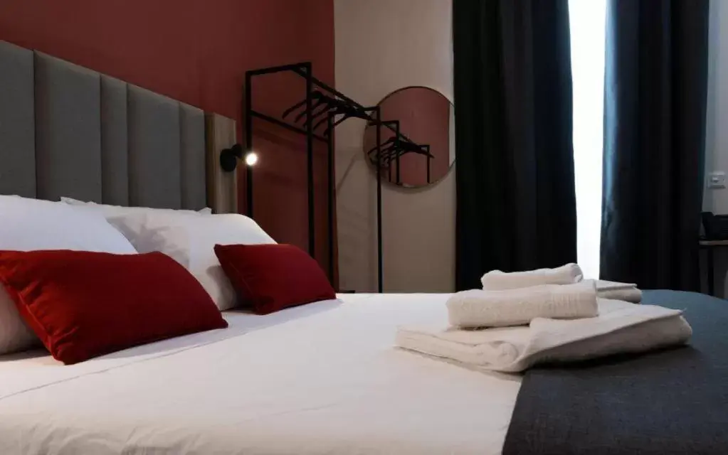 Standard Single Room in Mulberry Suites Standard Single Room in Mulberry Suites