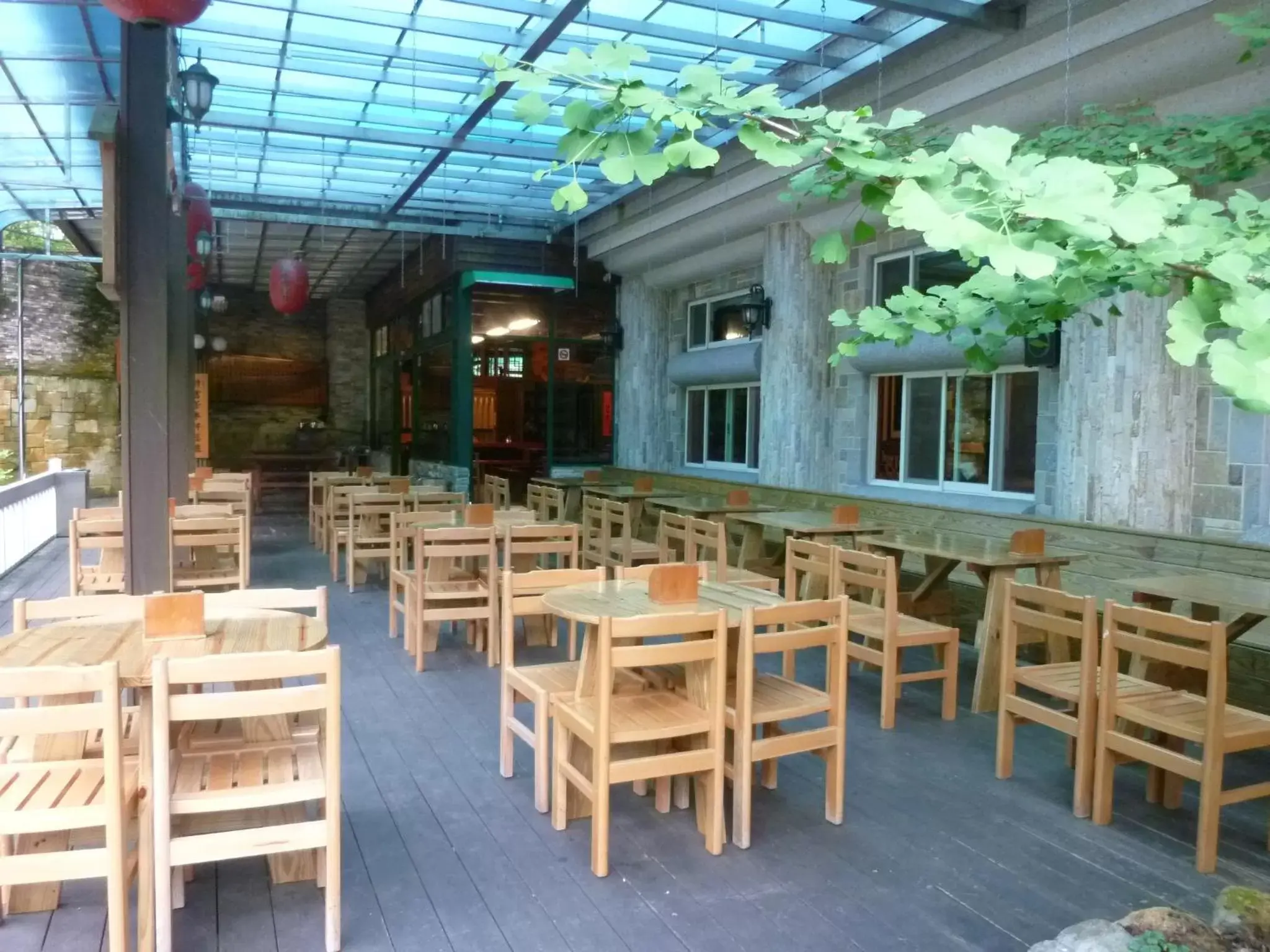 Restaurant/Places to Eat in Ginkgo Hotel