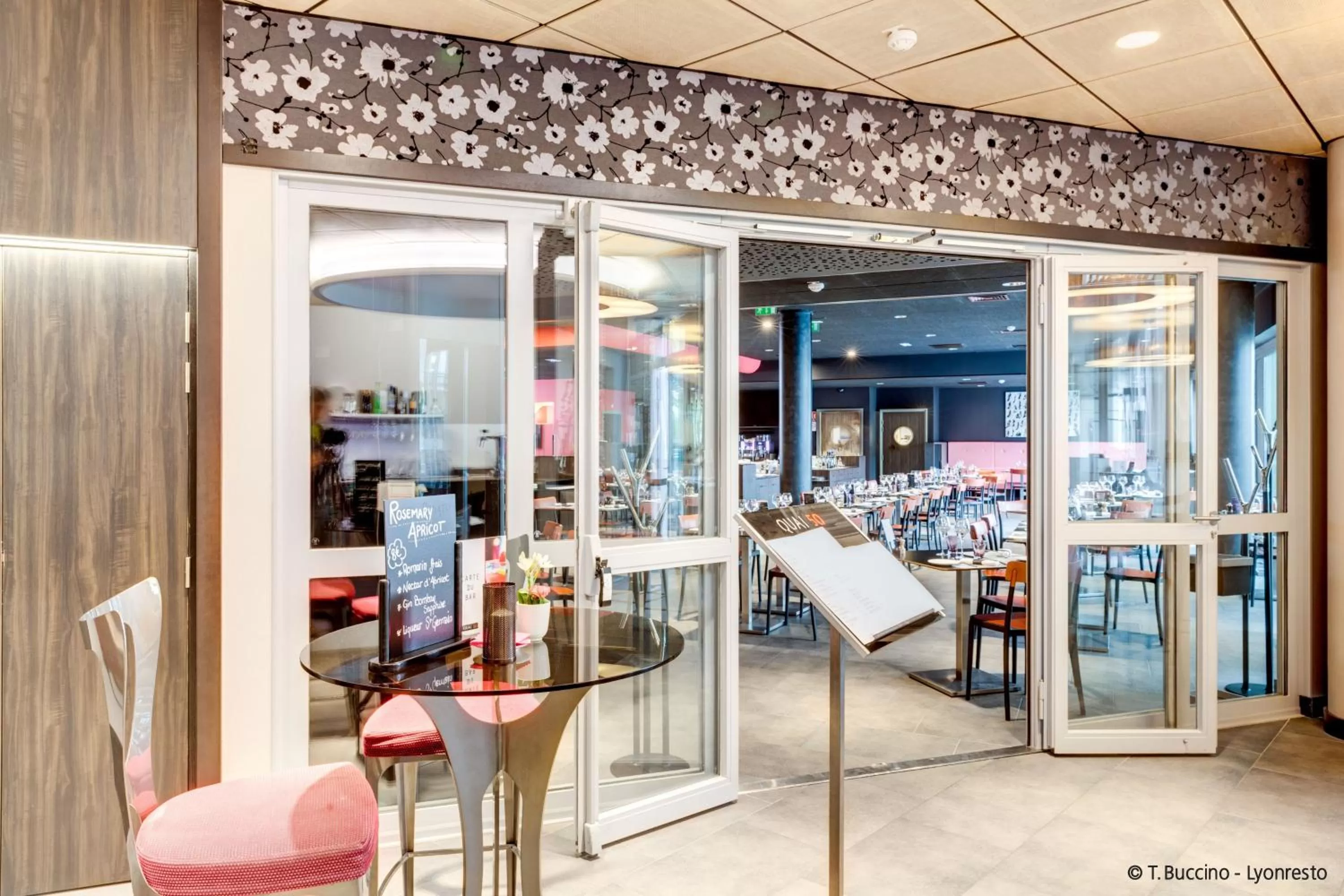 Restaurant/places to eat in Spark by Hilton Lyon Ouest