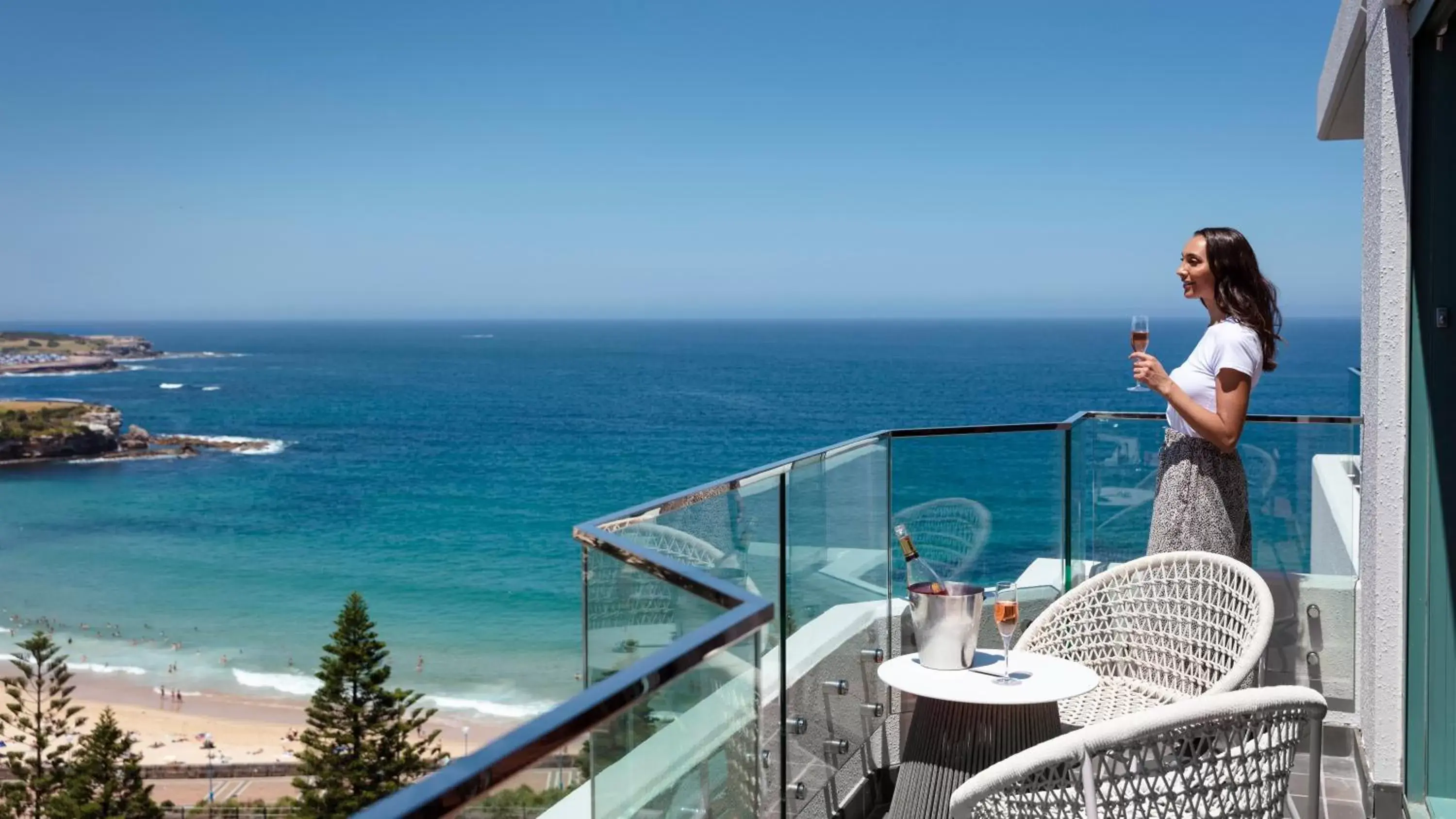 People in Crowne Plaza Sydney Coogee Beach, an IHG Hotel