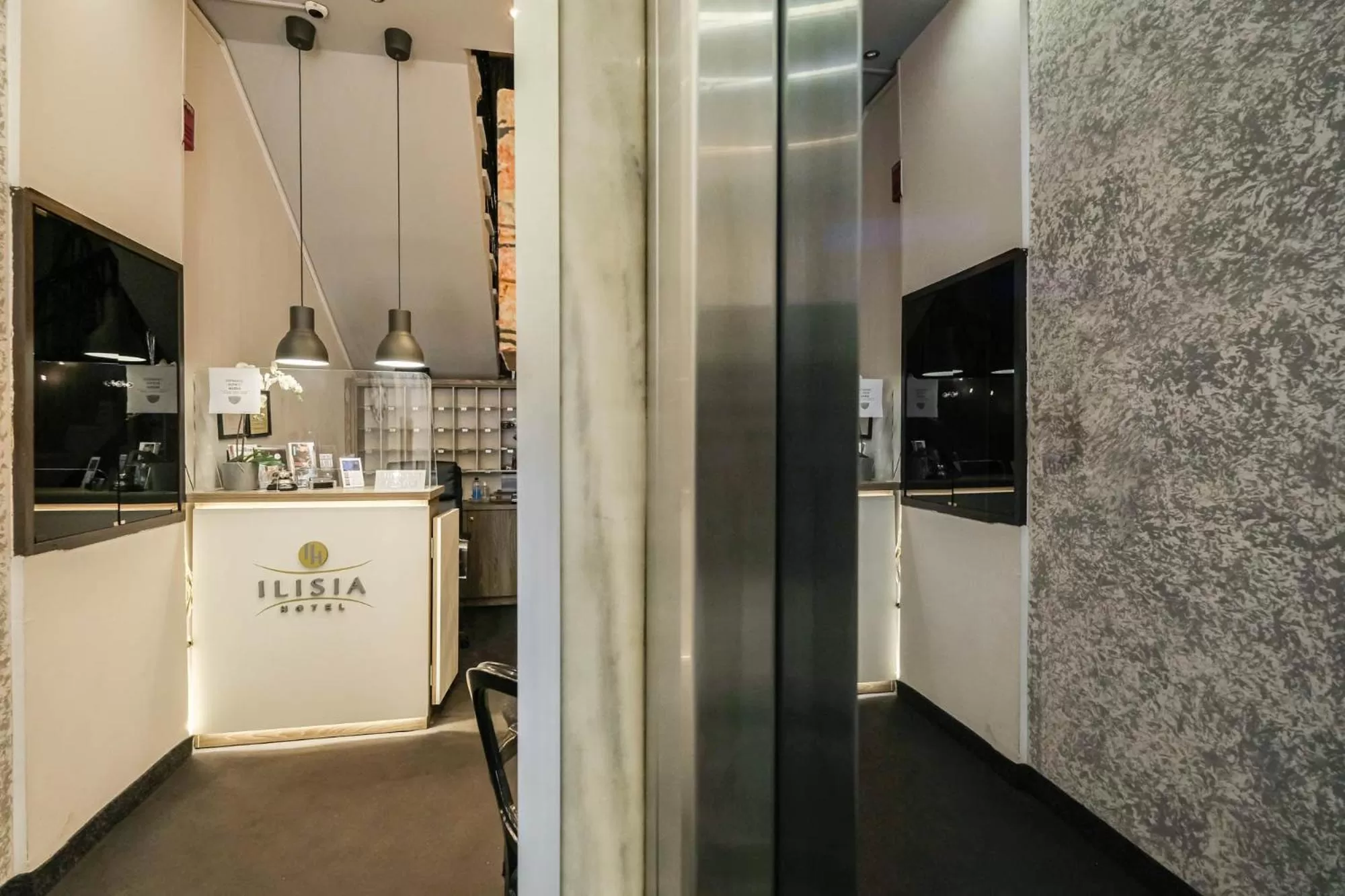 Property building in Hotel Ilisia