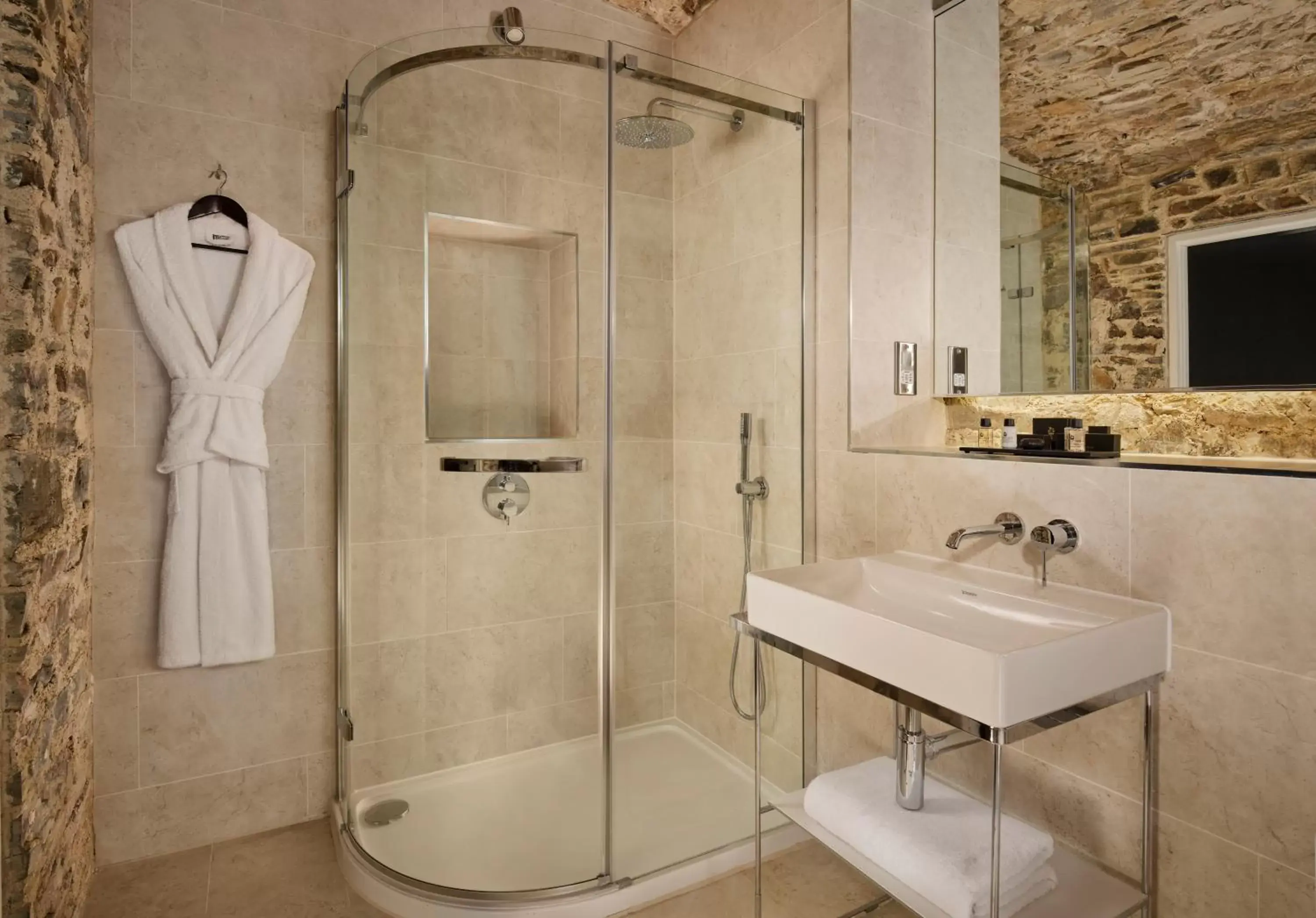 Shower, Bathroom in Bodmin Jail Hotel