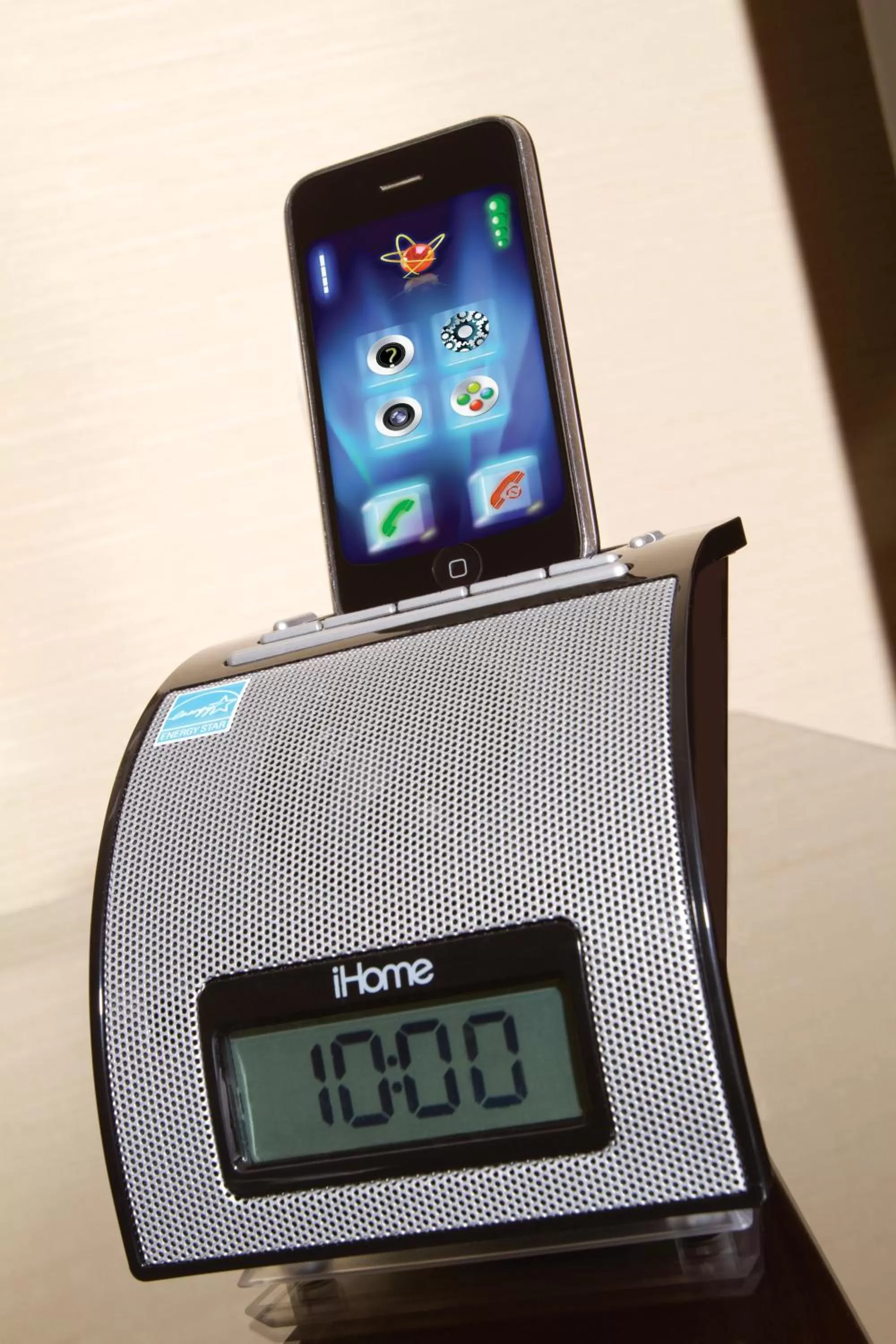 TV and multimedia in Ayres Hotel Seal Beach - Cypress