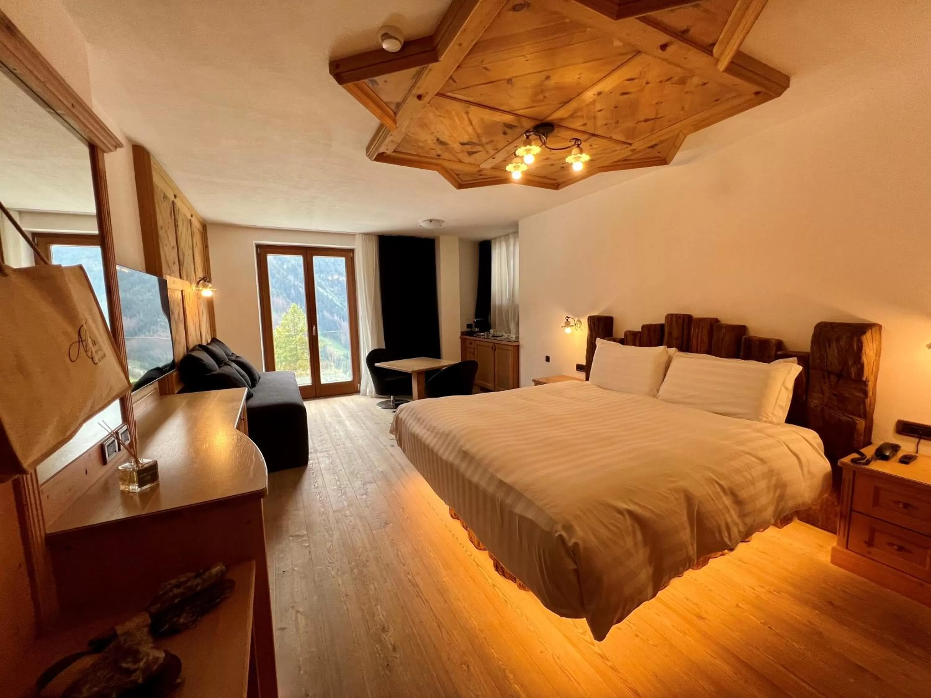 Superior Double Room in Hotel Chalet Al Foss - Adults Only