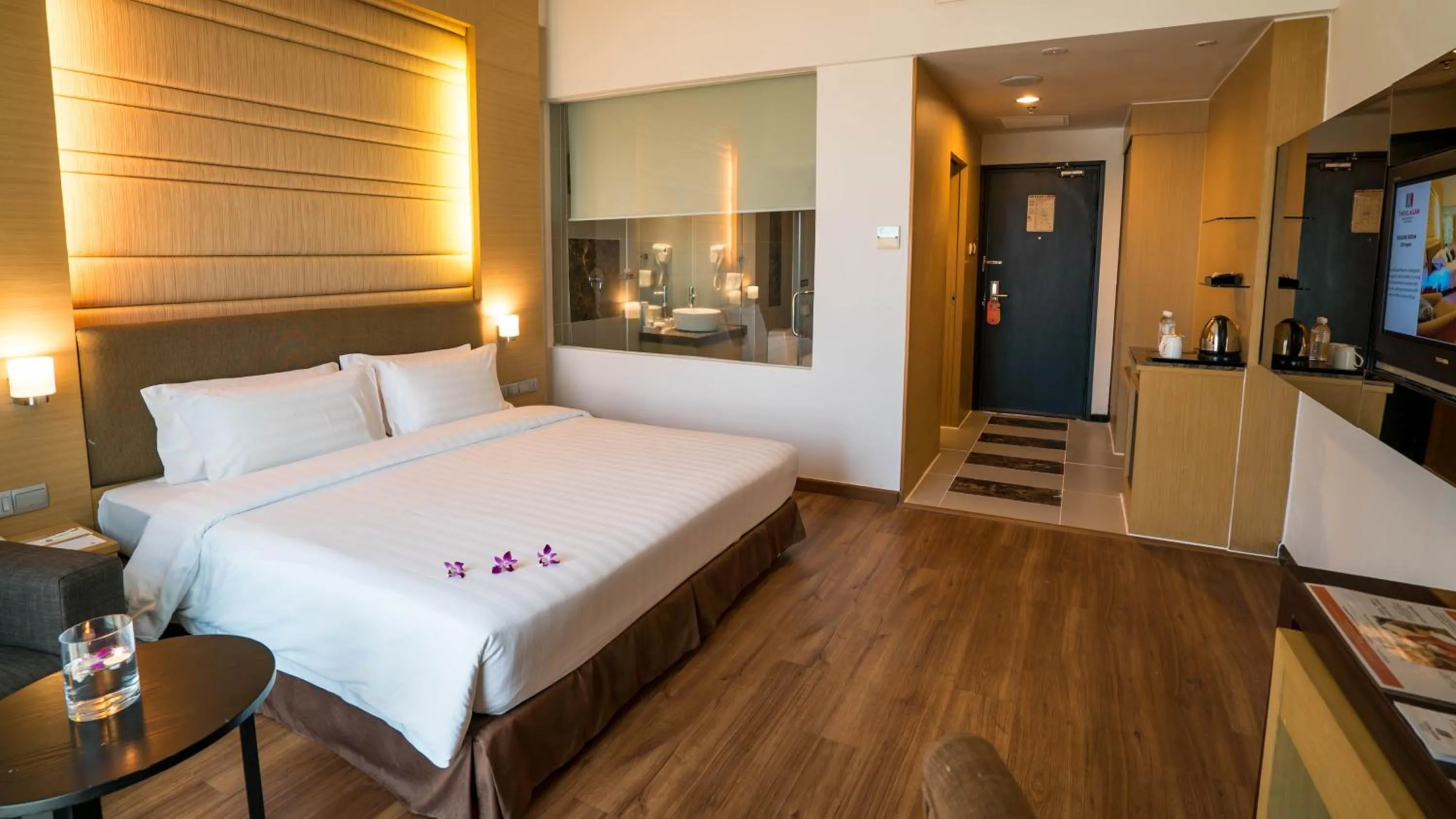 Bed in The Klagan Regency 1Borneo