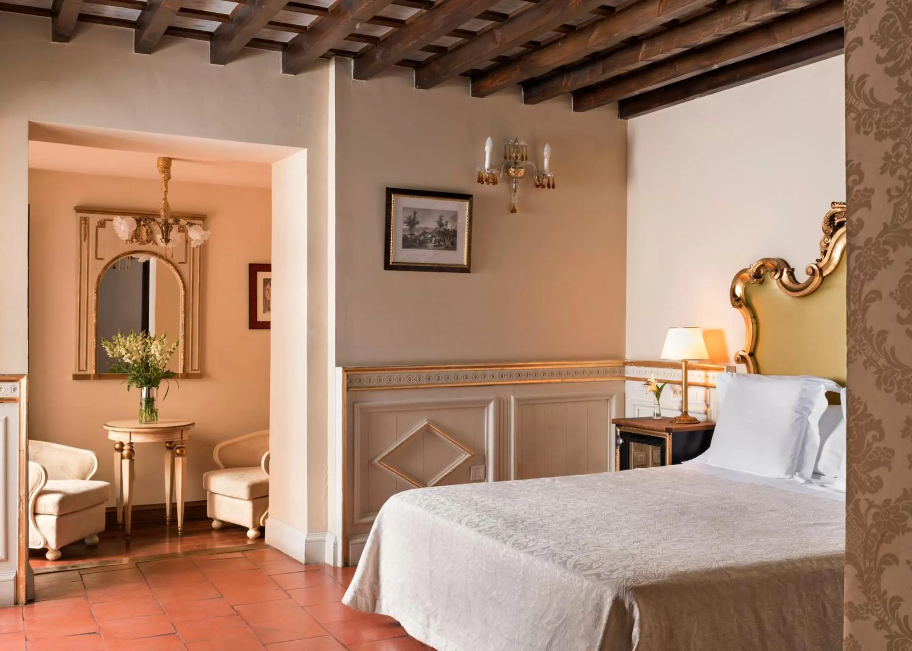 Photo of the whole room, Room Photo in Hotel Casa 1800 Granada