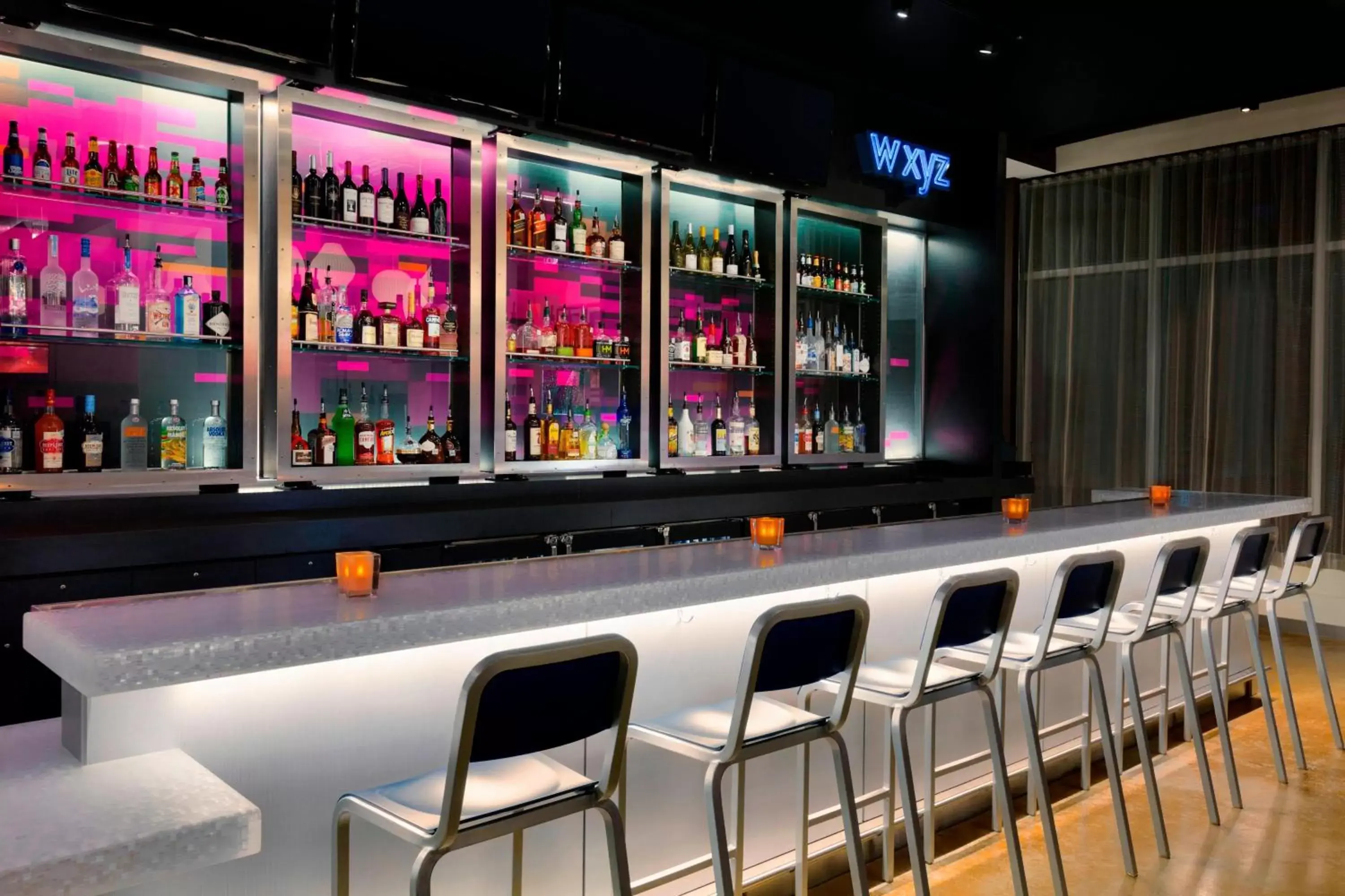 Restaurant/places to eat, Lounge/Bar in Aloft Dallas Love Field