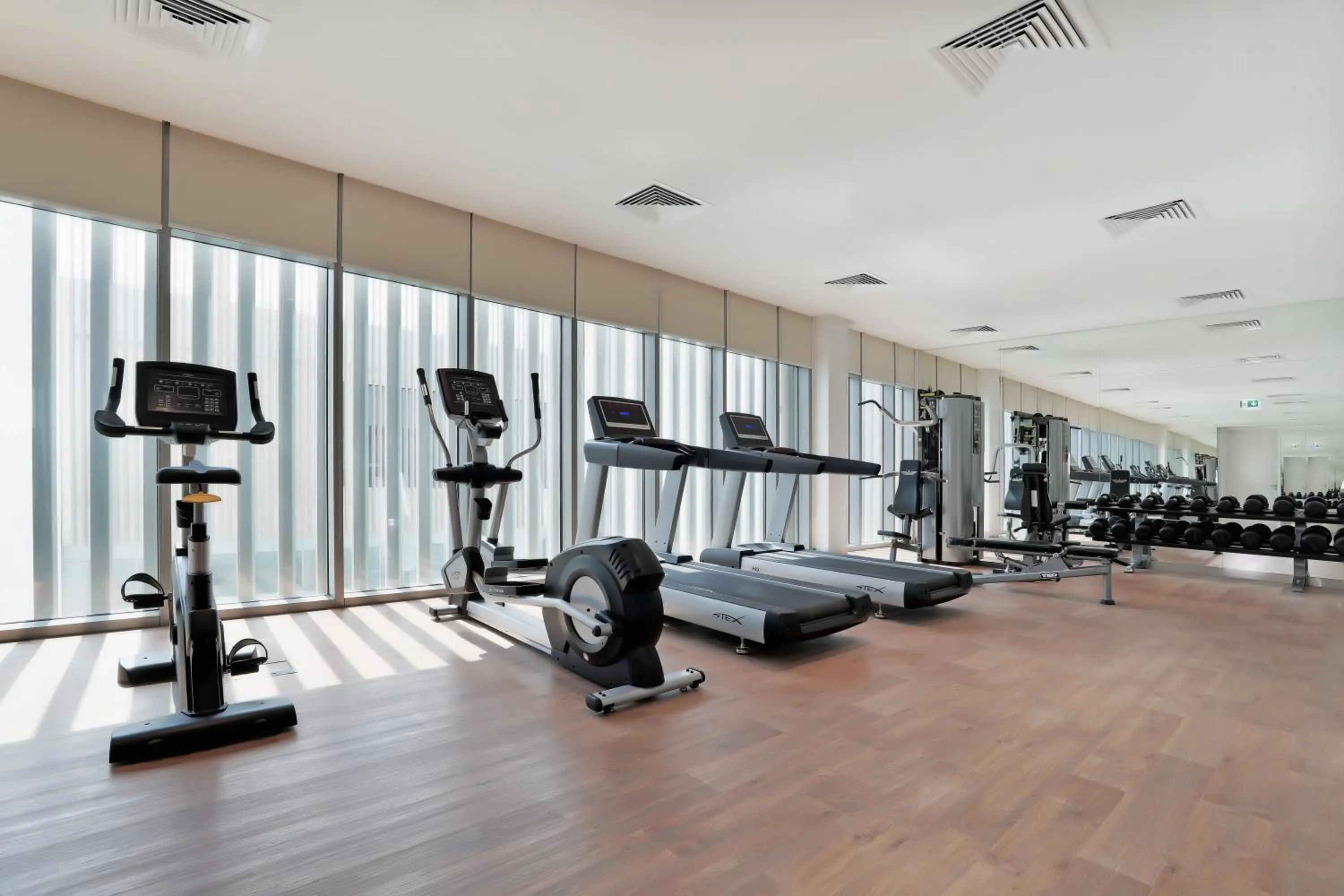 Fitness centre/facilities in Millennium Executive Apartments Mont Rose