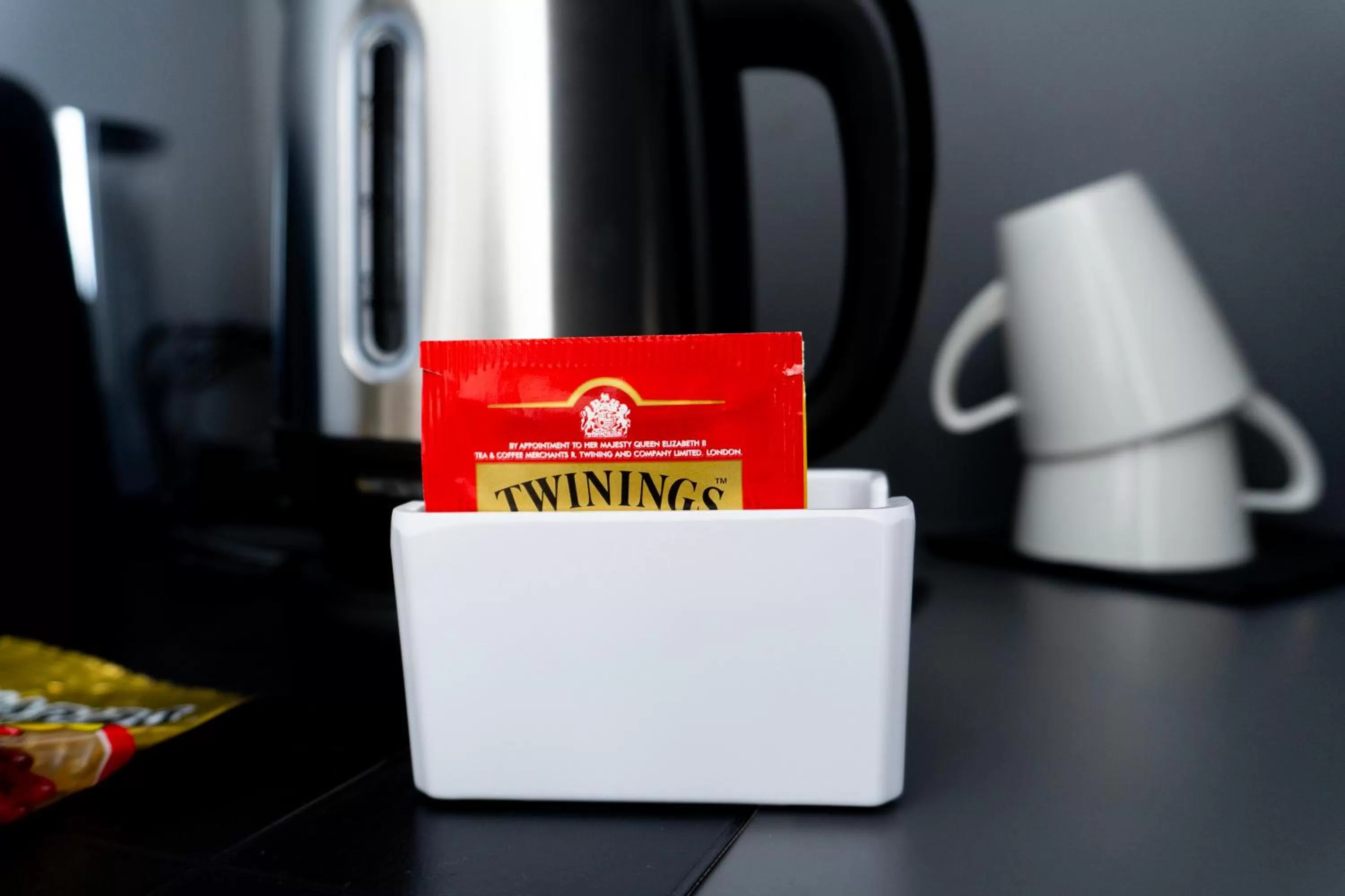 Coffee/Tea Facilities in ZOE LUXURY SUITES