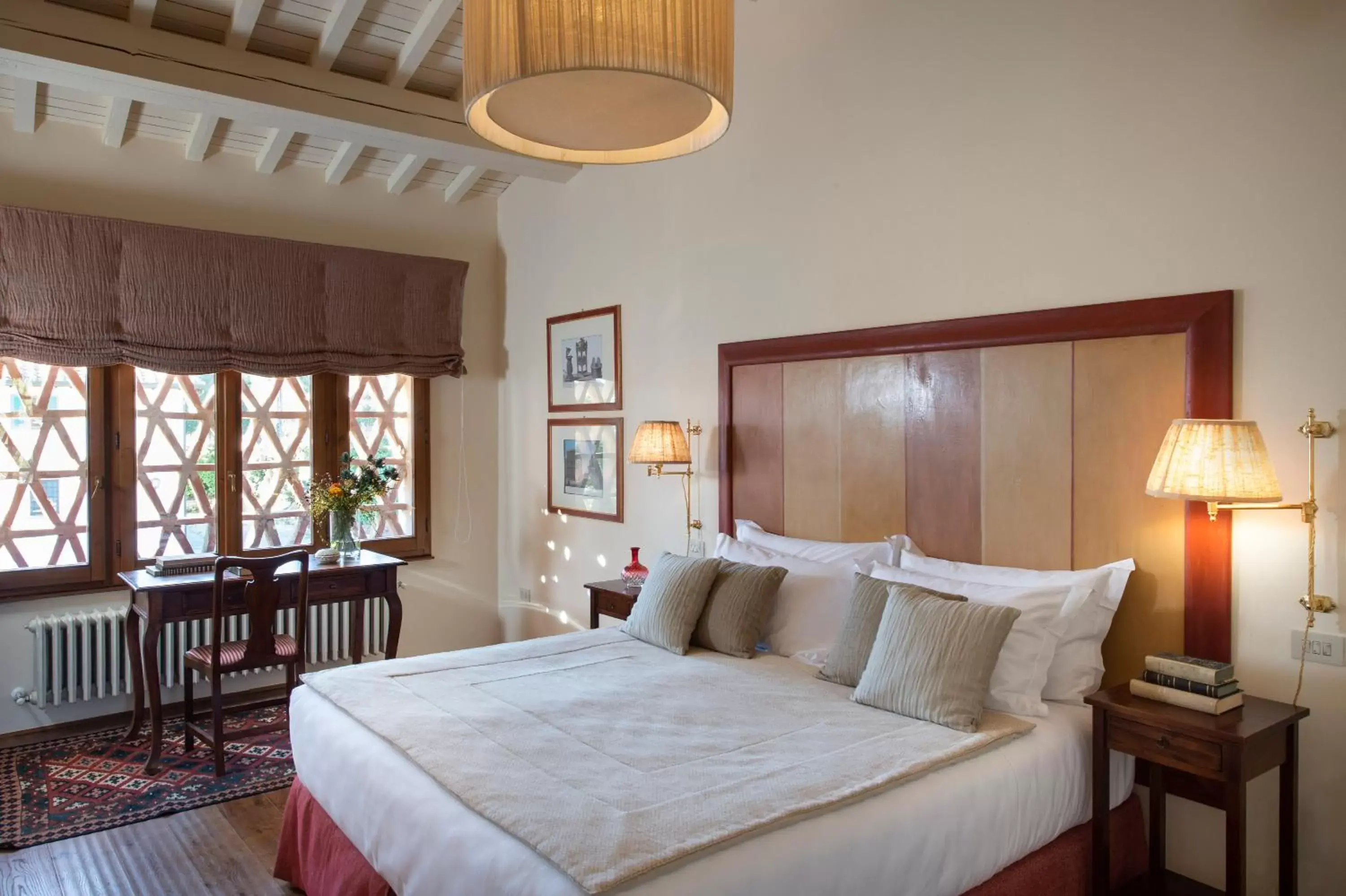 Photo of the whole room, Bed in VIESCA Suites & Villas Il Borro Toscana