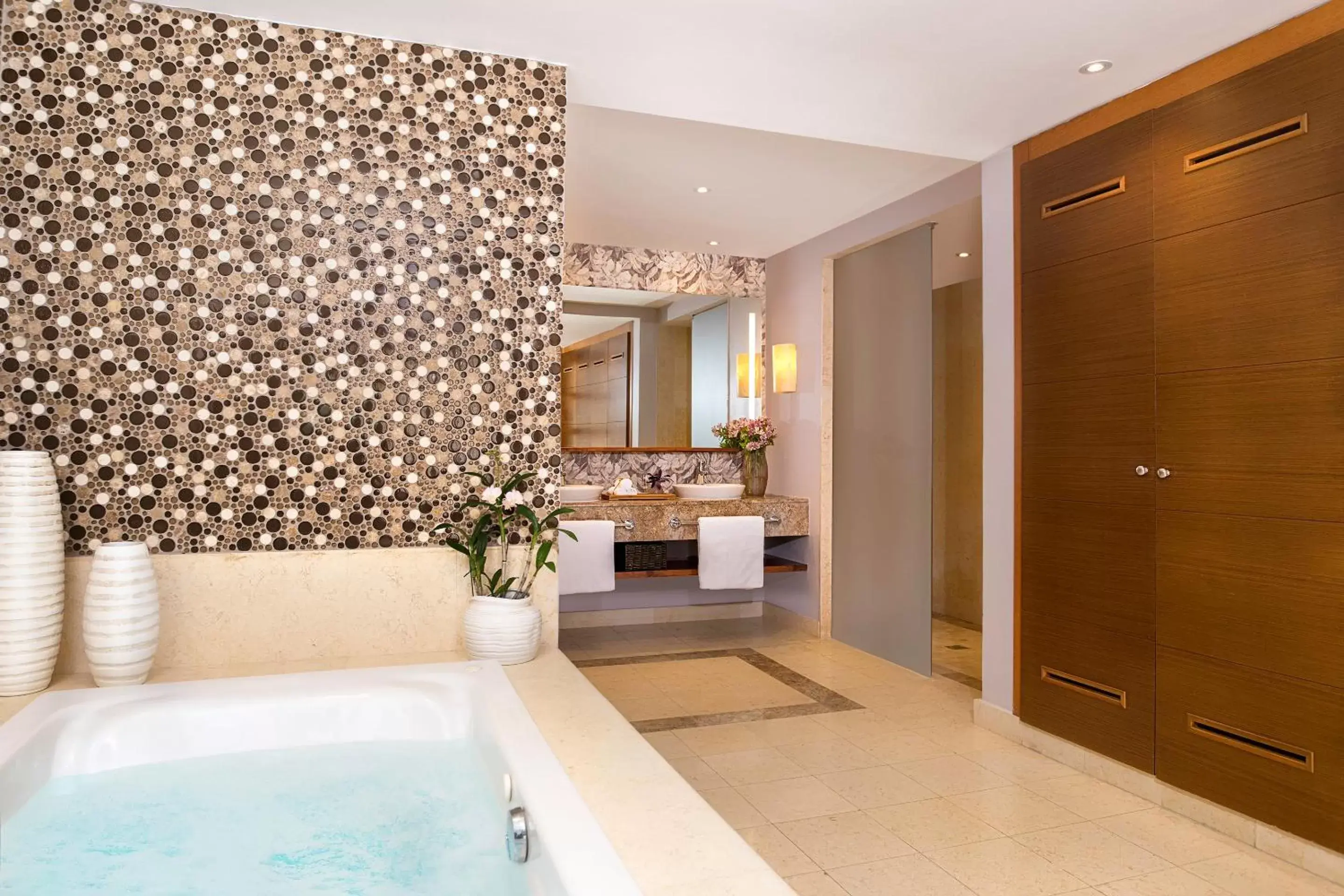 Bathroom in Dreams Royal Beach Punta Cana