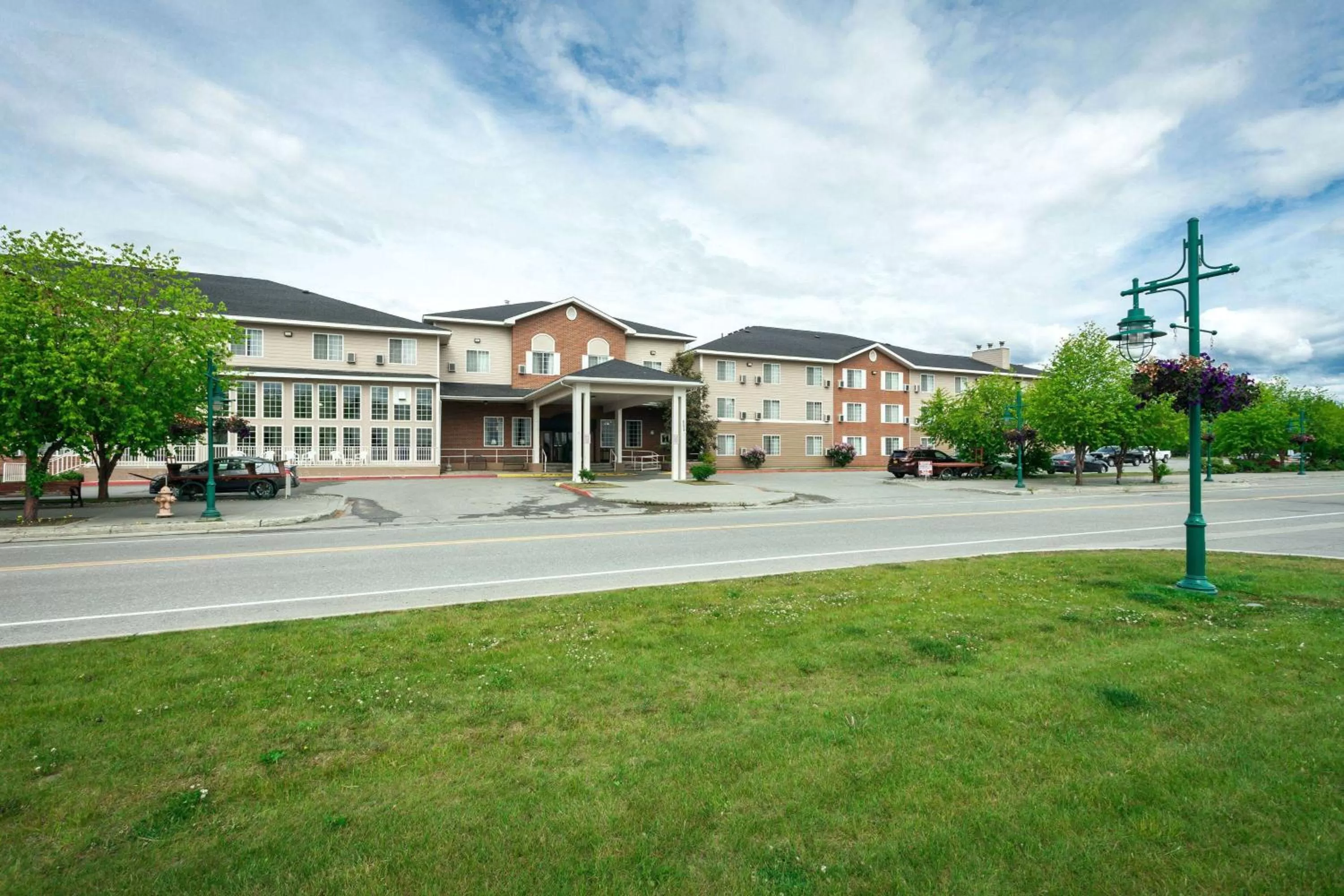 Property building in Wingate by Wyndham Anchorage Downtown - Ship Creek