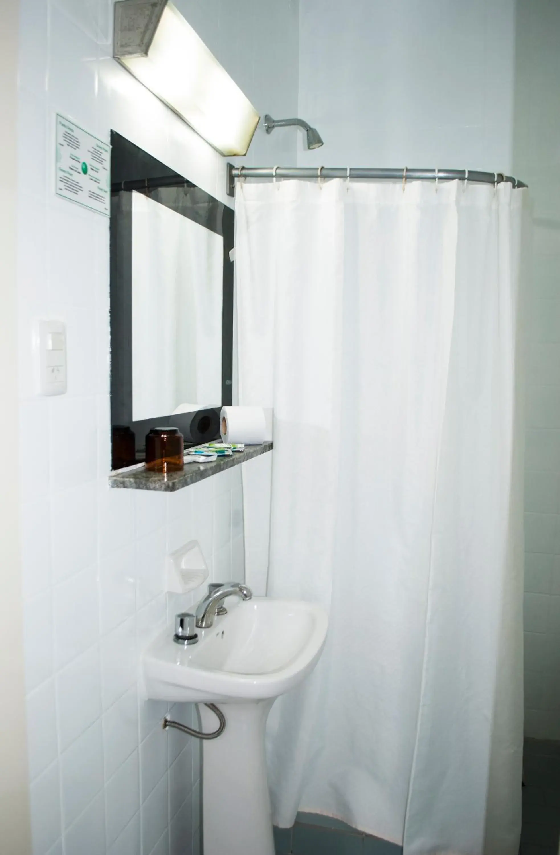 Shower, Bathroom in Hotel Gran Madryn