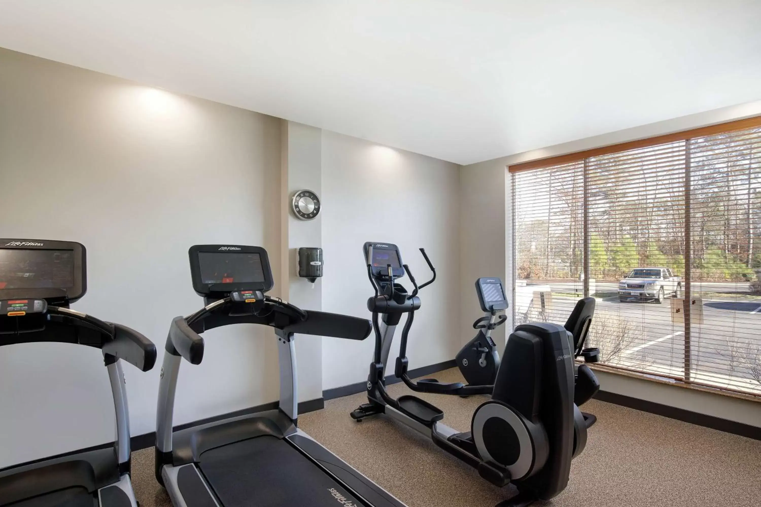 Fitness centre/facilities, Fitness Center/Facilities in DoubleTree Richmond Airport