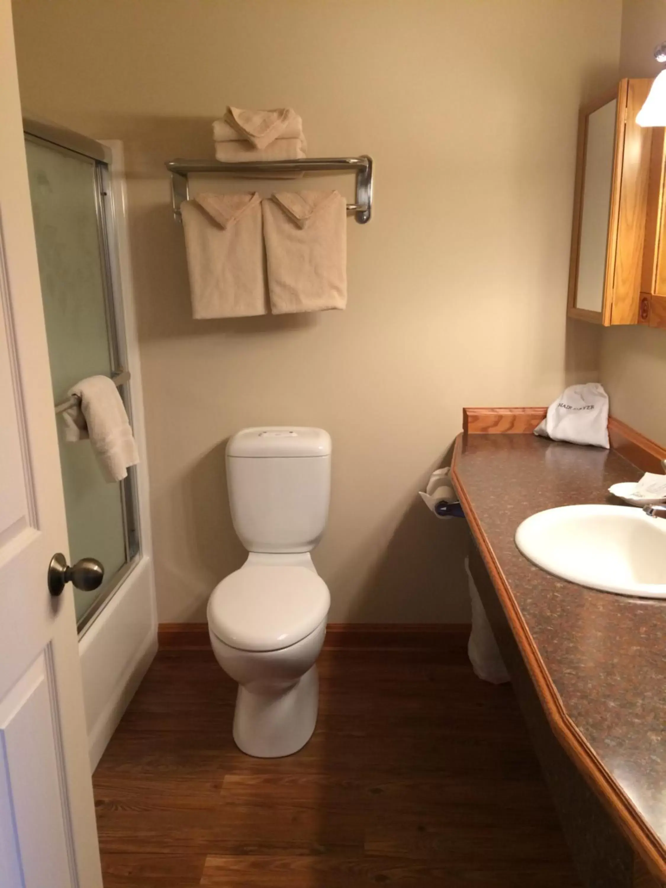 Bathroom in Beaver Valley Lodge