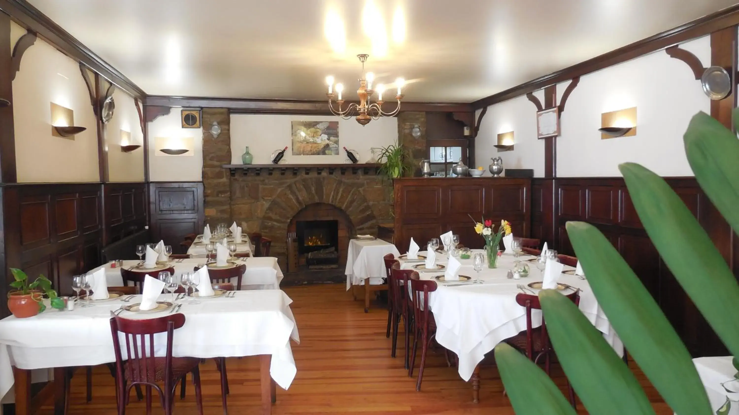 Restaurant/Places to Eat in Logis des Voyageurs